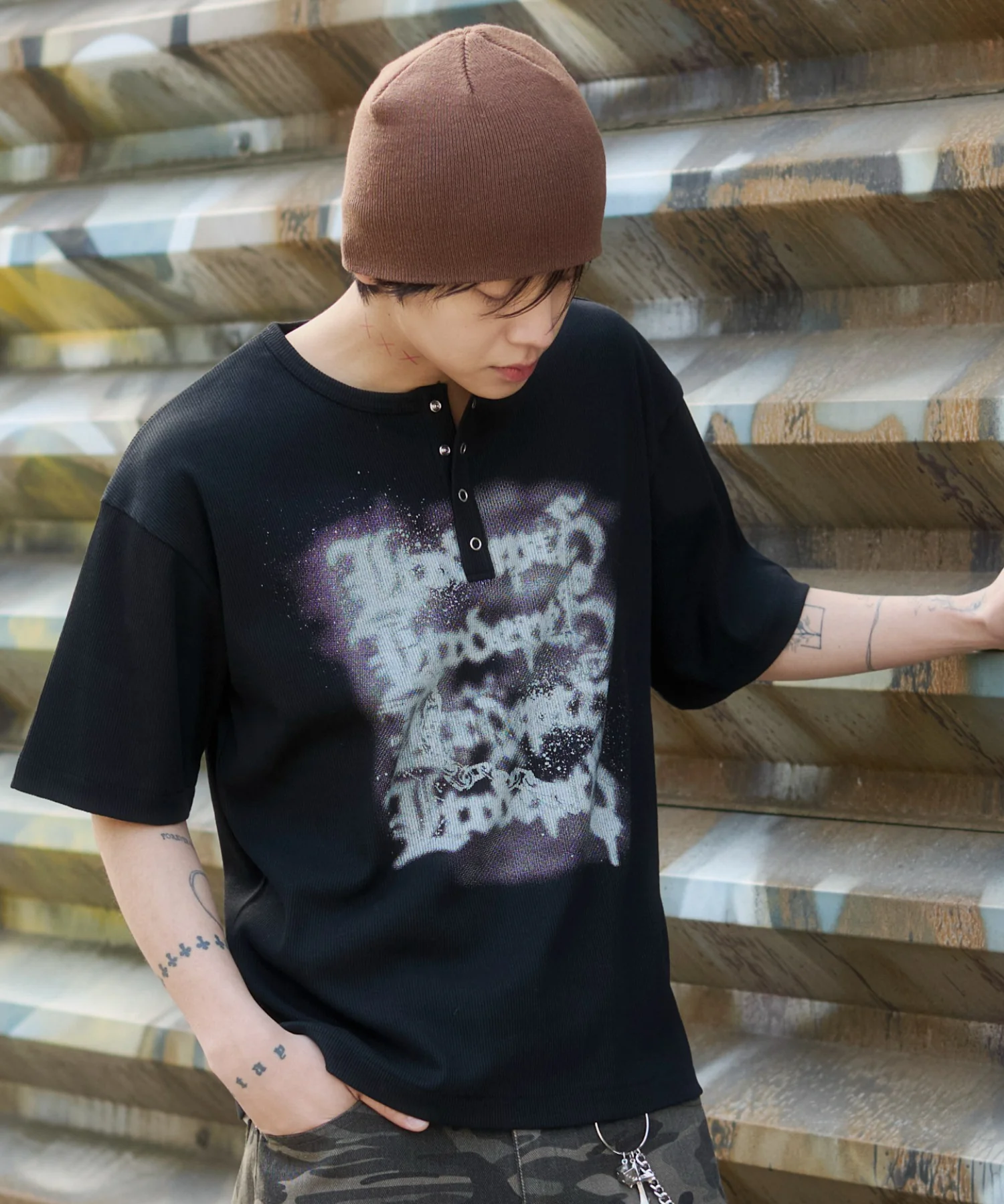 グラフィックヘンリーネックT（SS） - Image 31
