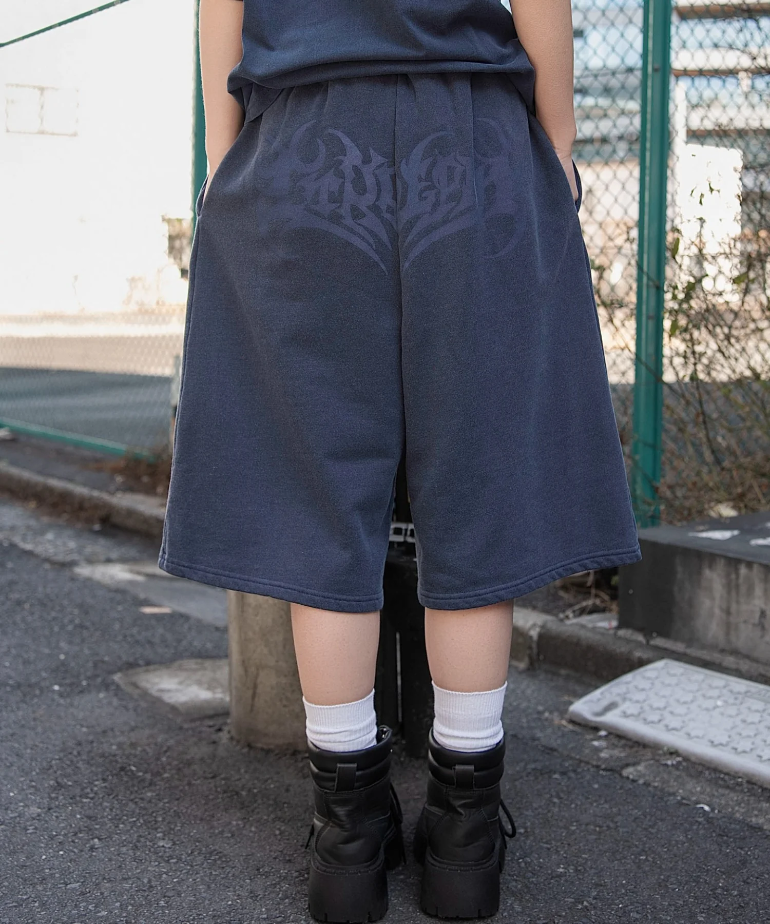 ピグメントグラフィックショーツ - Image 4
