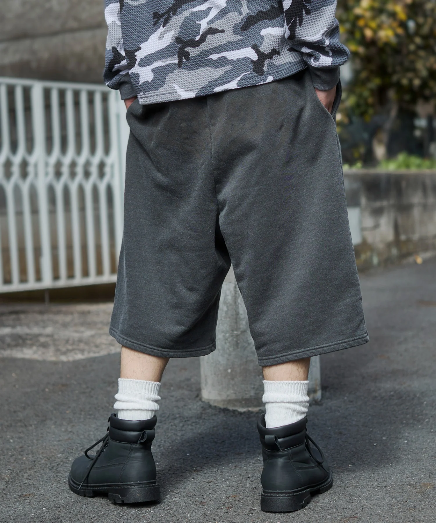 ピグメントグラフィックショーツ - Image 42