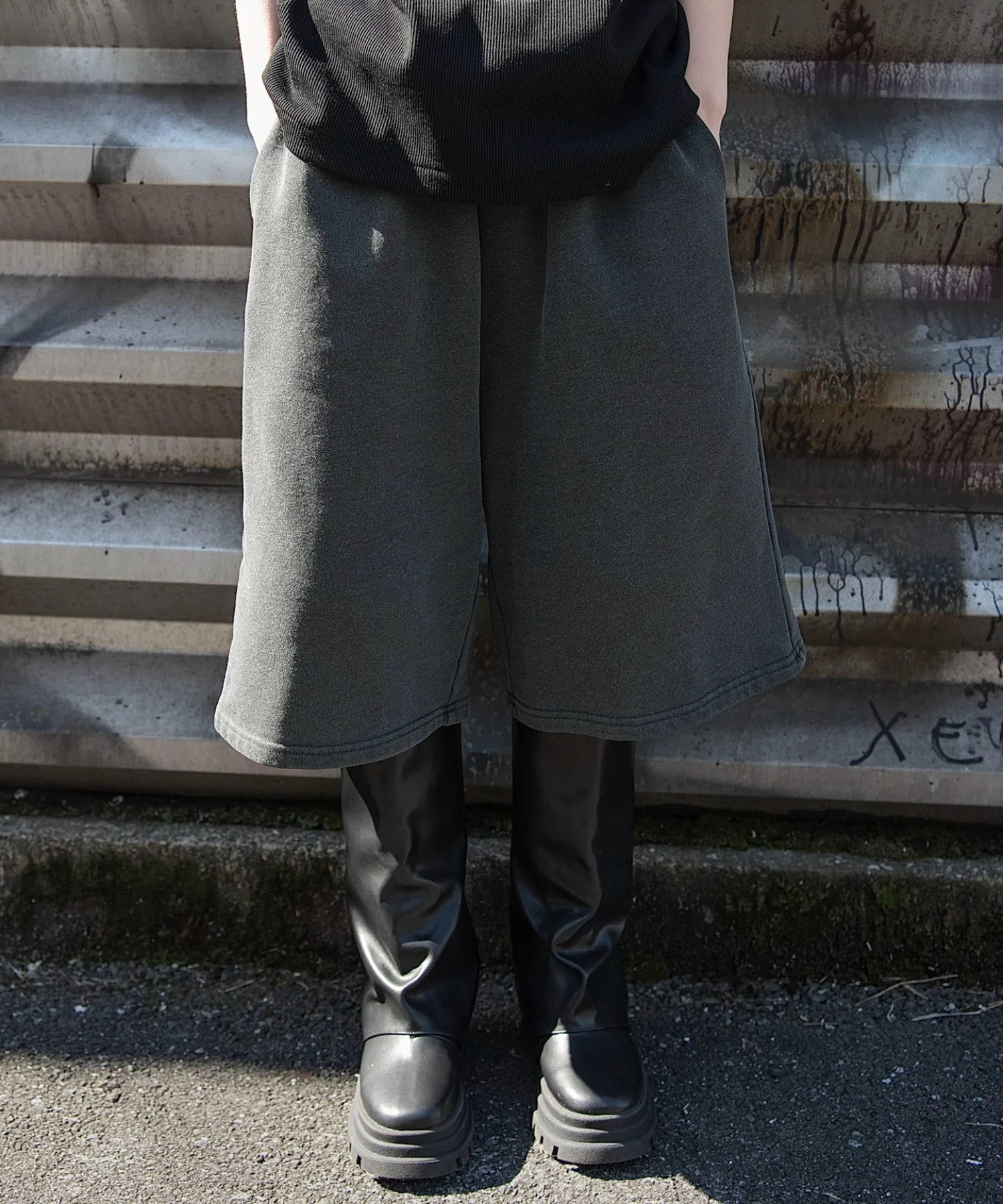 ピグメントグラフィックショーツ - Image 47