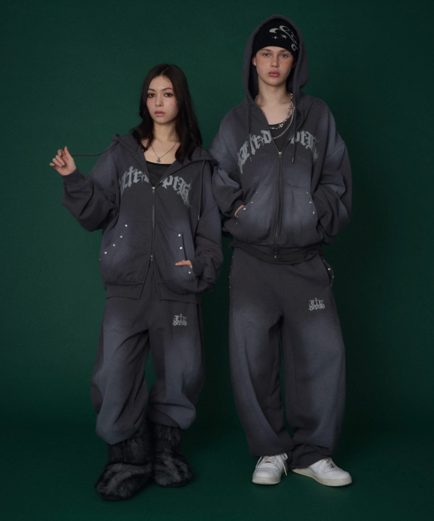 ロゴスウェットパンツ - Image 10