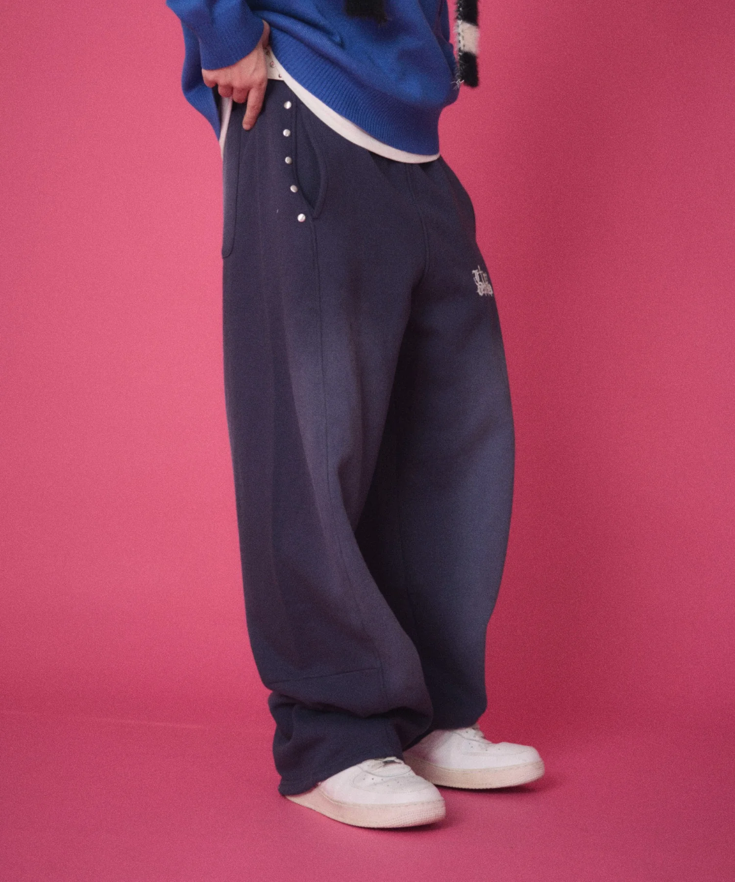 ロゴスウェットパンツ - Image 25