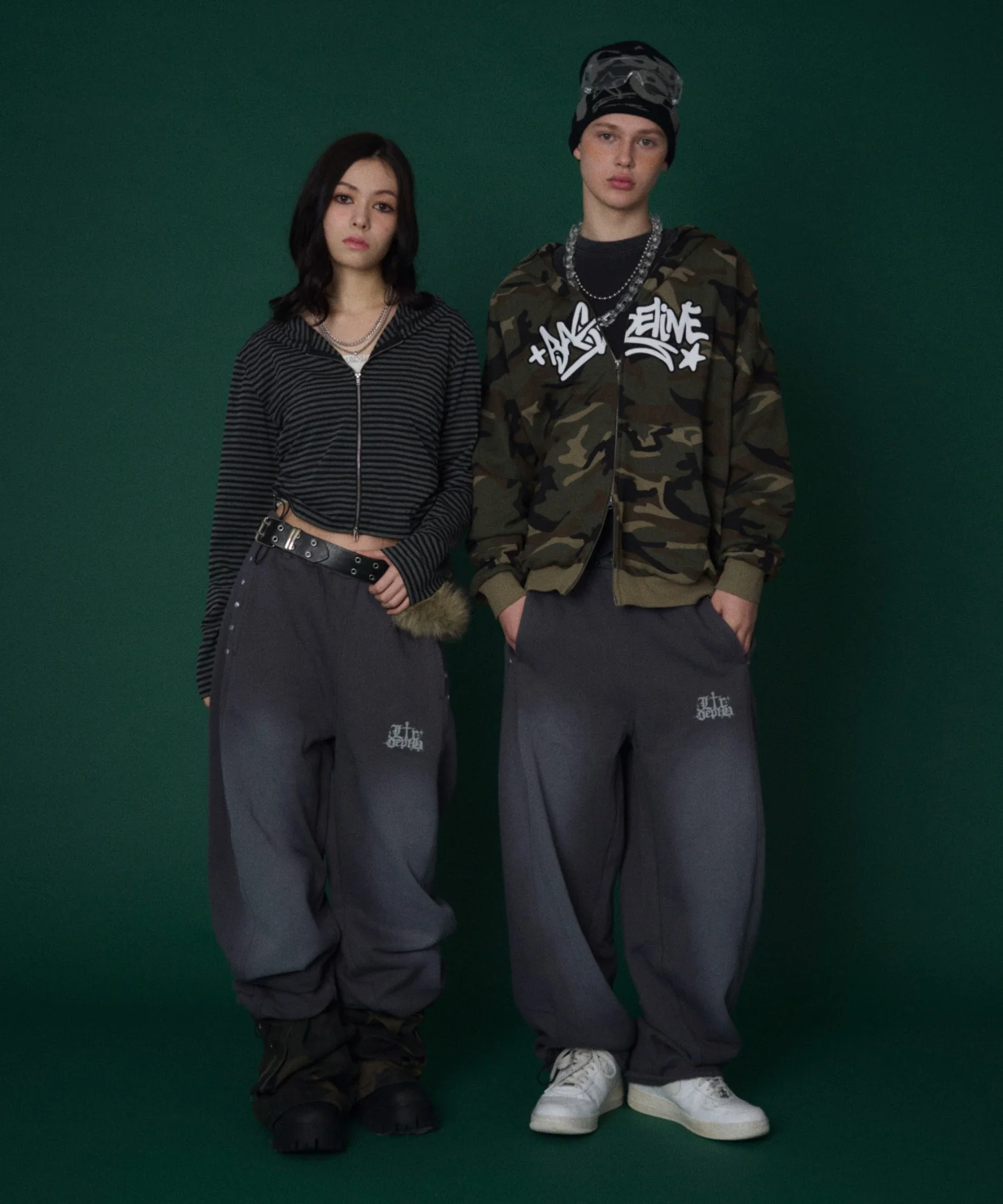 ロゴスウェットパンツ - Image 9