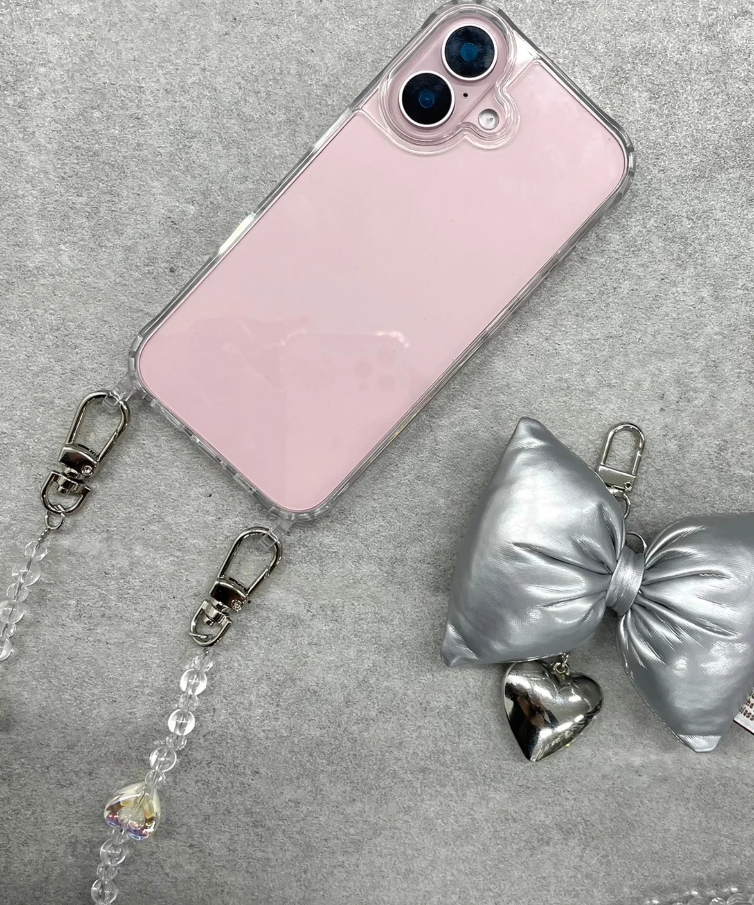 ストラップホール付きクリアiphoneケース - Image 11