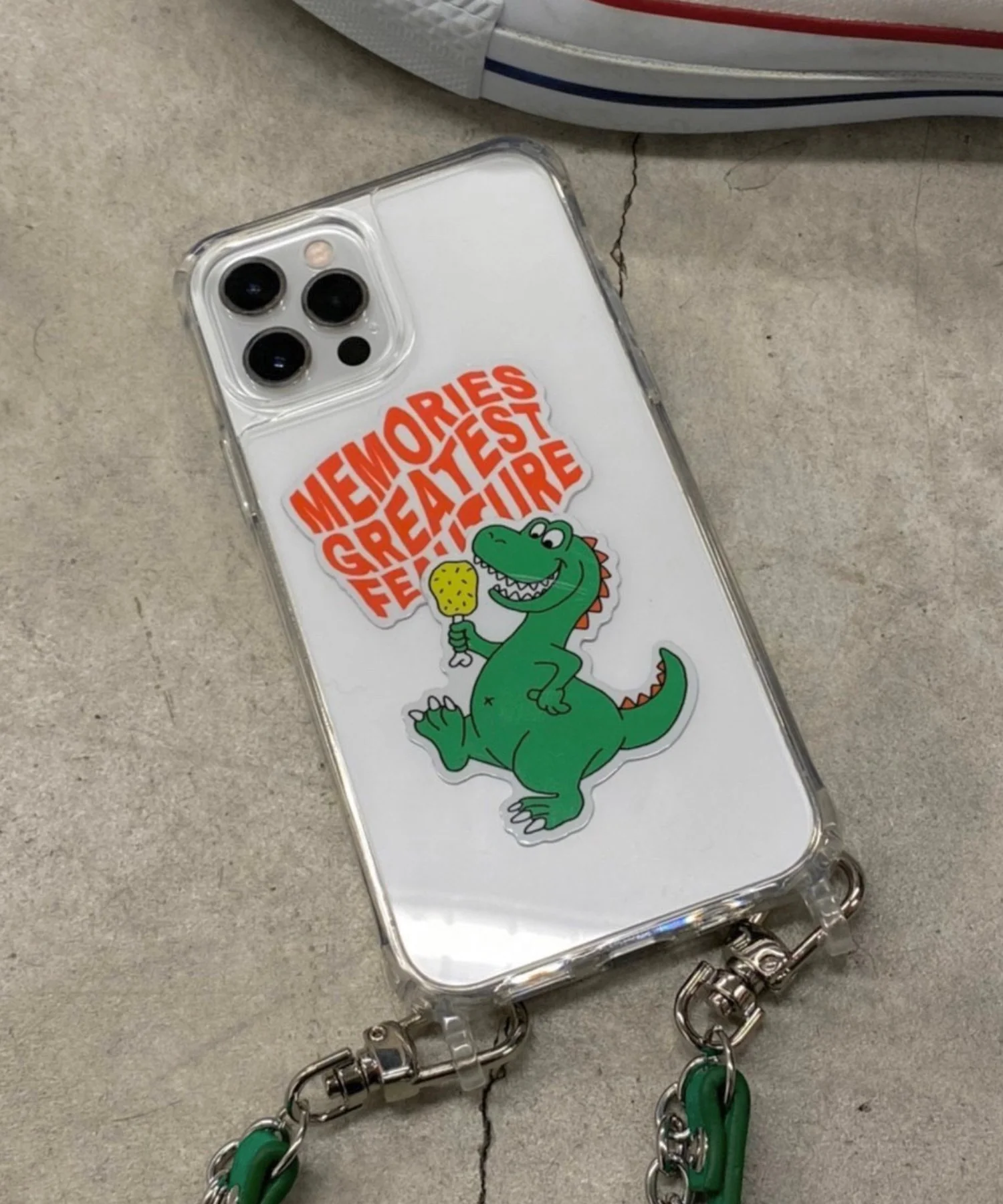 ストラップホール付きクリアiphoneケース - Image 2