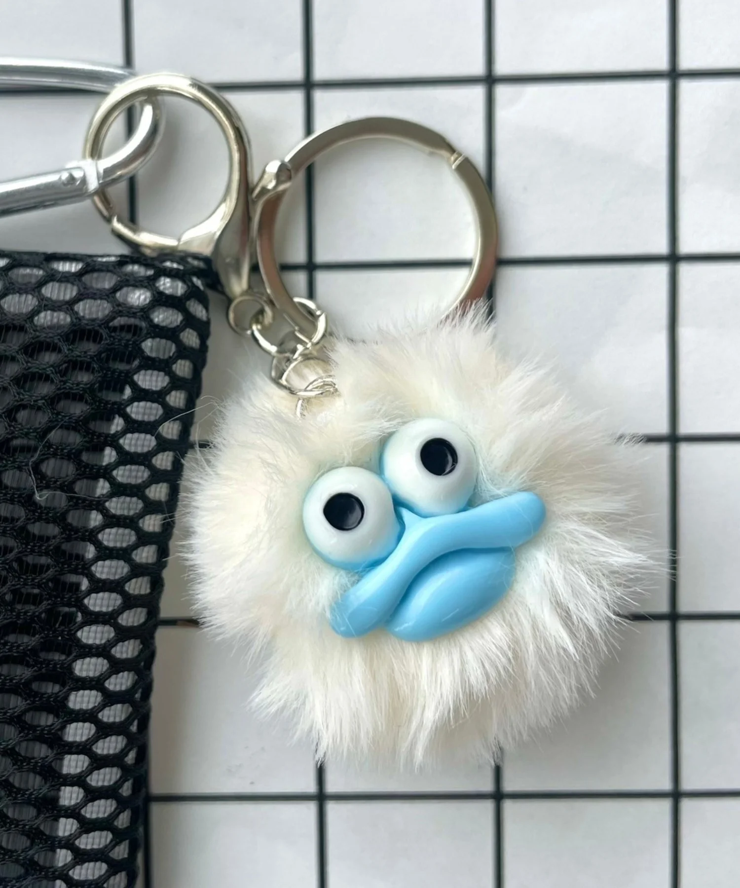 ミニくわくわモンスターぬいぐるみキーホルダー - Image 5