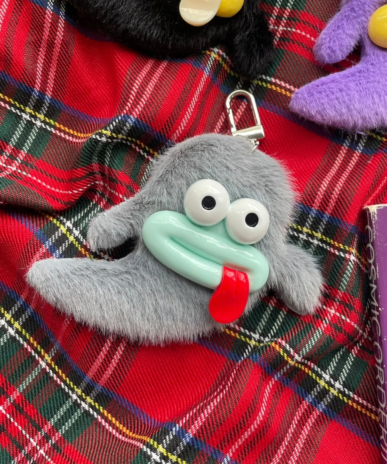 ミニぺろりんモンスターぬいぐるみキーホルダー - Image 5