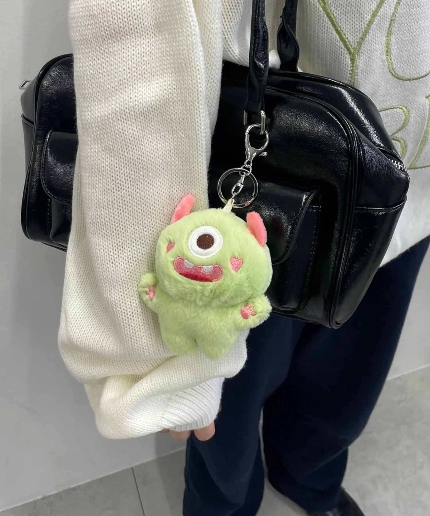 ハッピーモンスターぬいぐるみキーホルダー - Image 7