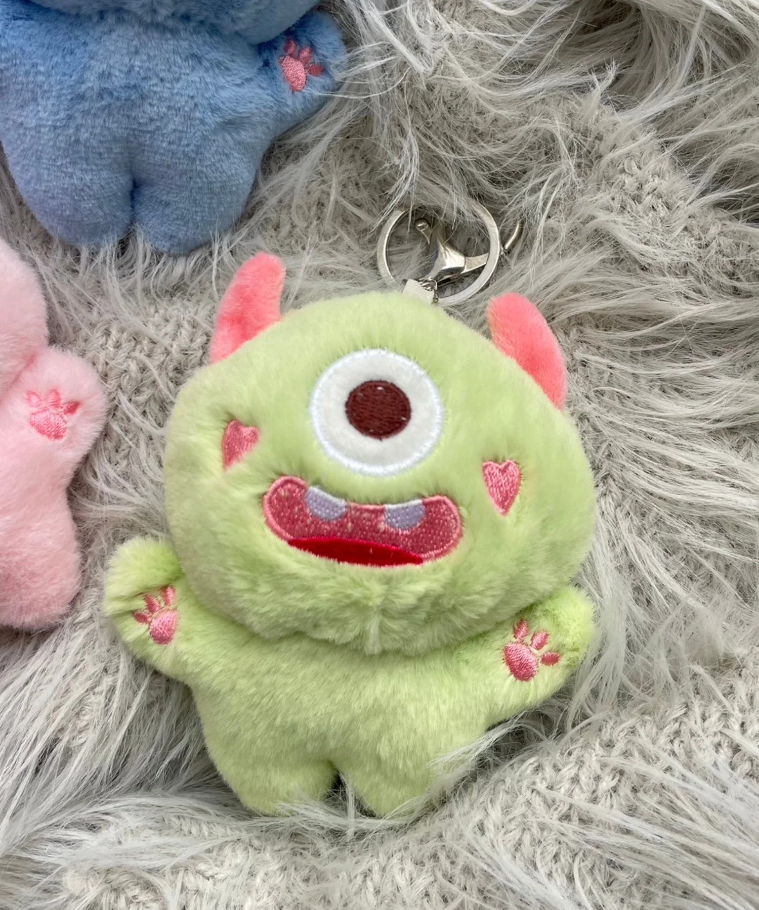 ハッピーモンスターぬいぐるみキーホルダー - Image 8