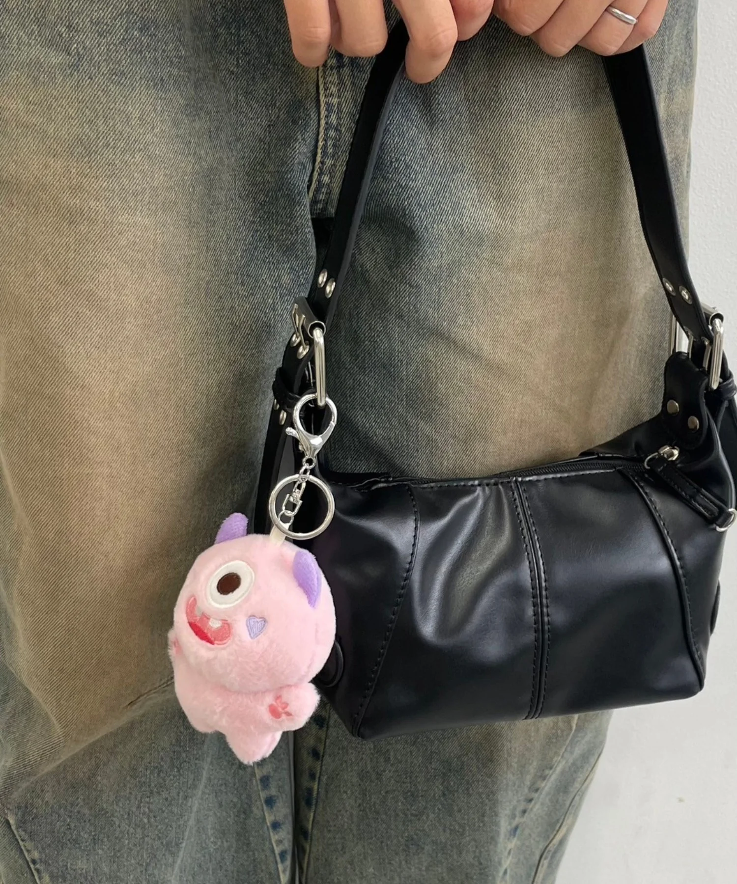 ハッピーモンスターぬいぐるみキーホルダー - Image 9