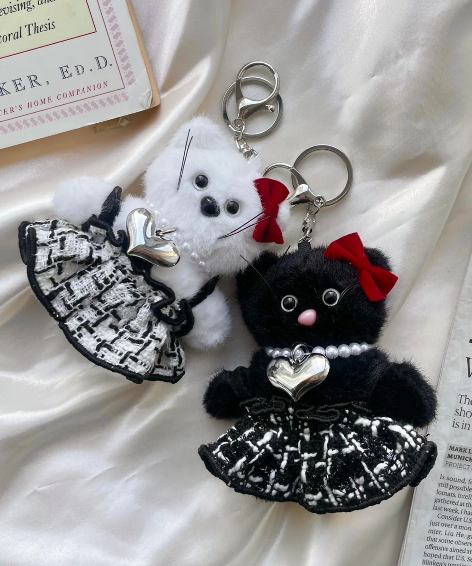 ゴージャスキャットぬいぐるみキーホルダー - Image 4