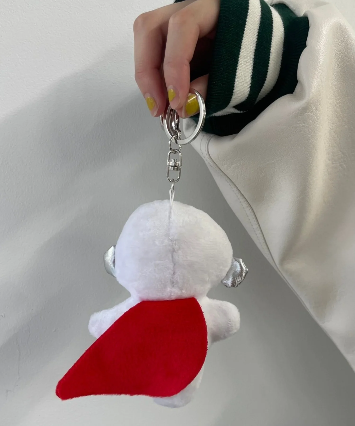 シルバースペースマンぬいぐるみキーホルダー - Image 4