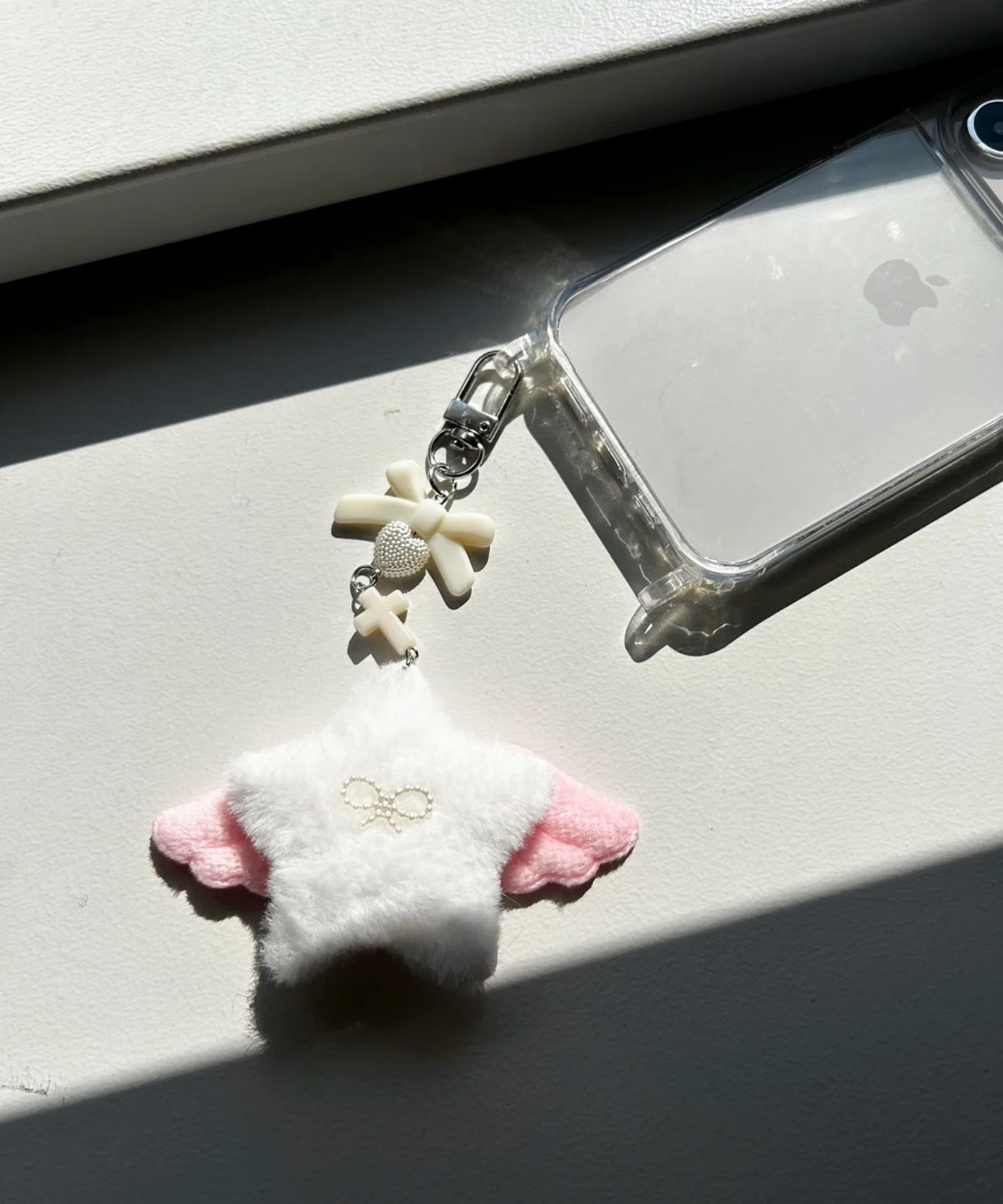 ふわふわウィングストラップキーホルダー