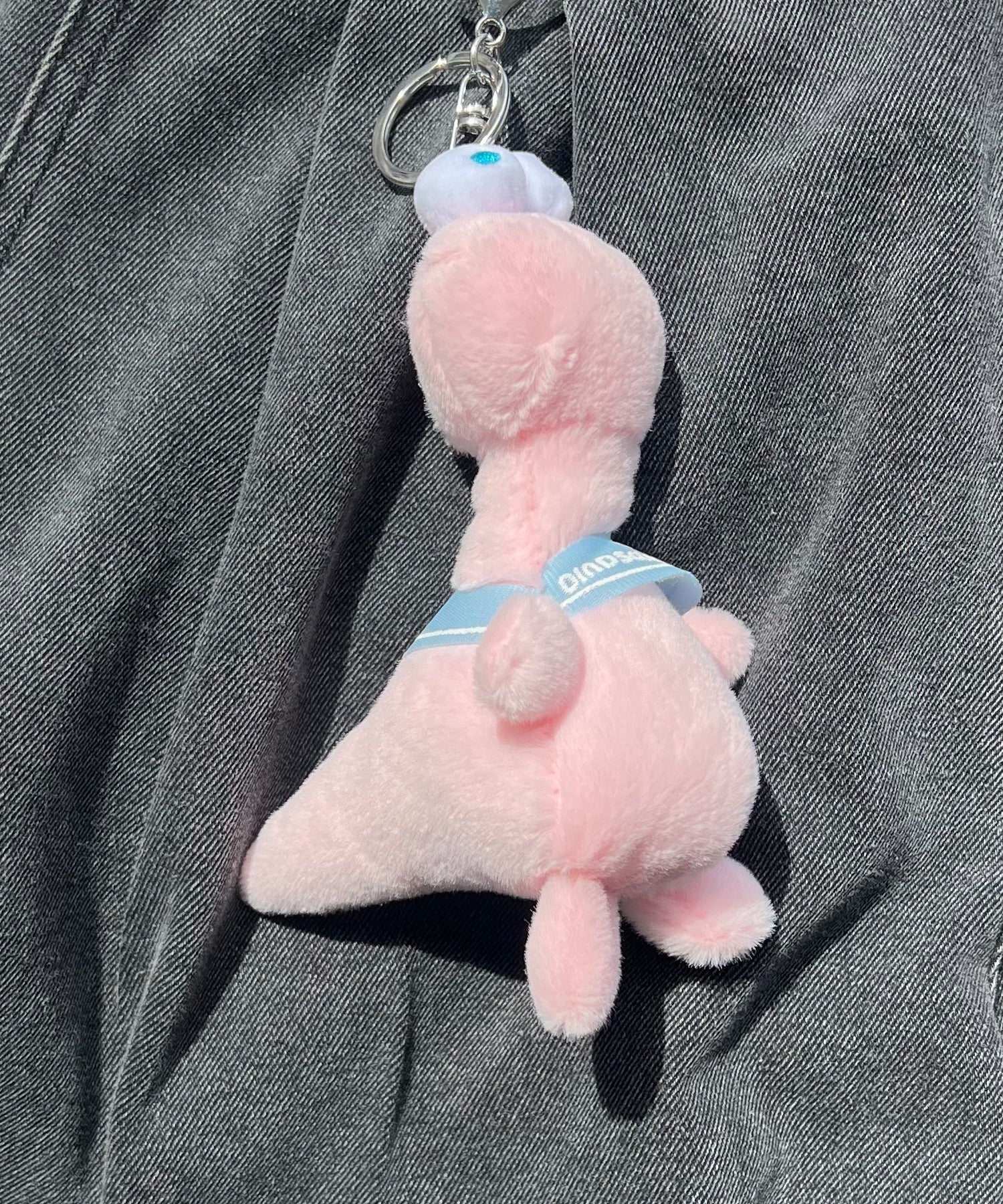 デカ目ザウルスぬいぐるみキーホルダー - Image 3