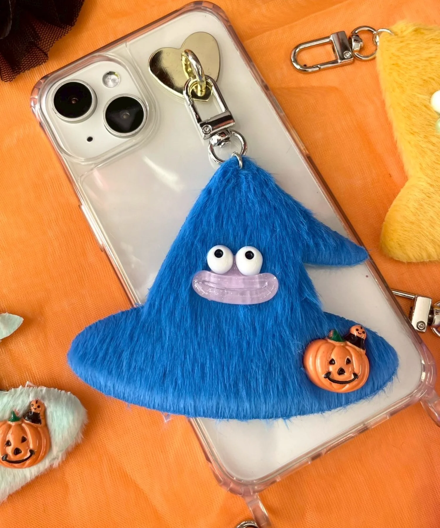 ミニトリックボウシモンスターぬいぐるみキーホルダー - Image 2