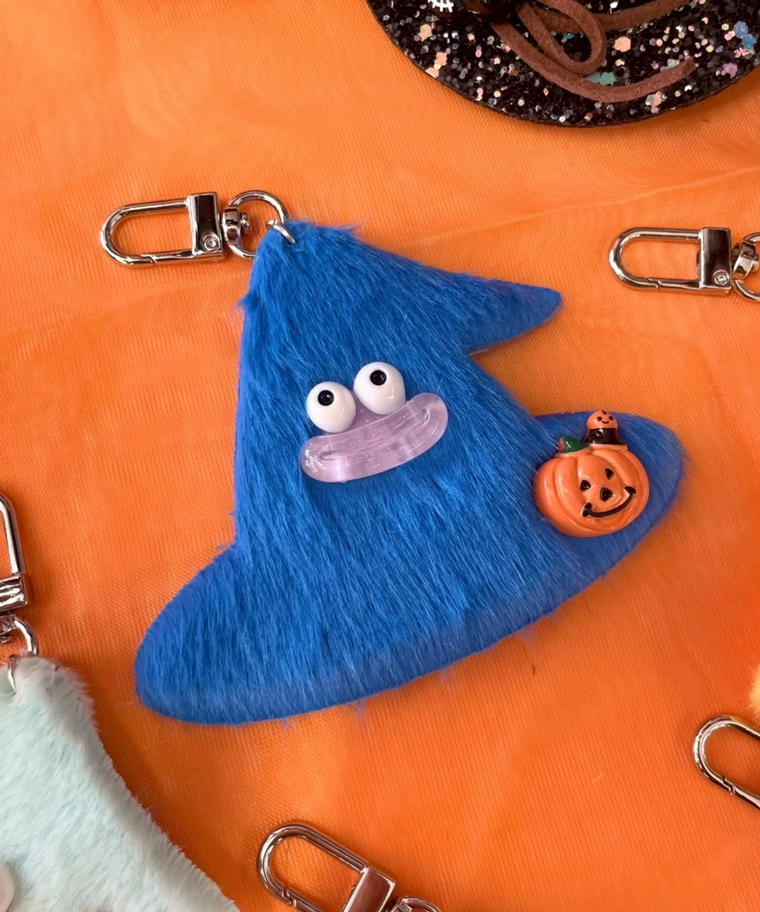 ミニトリックボウシモンスターぬいぐるみキーホルダー - Image 7