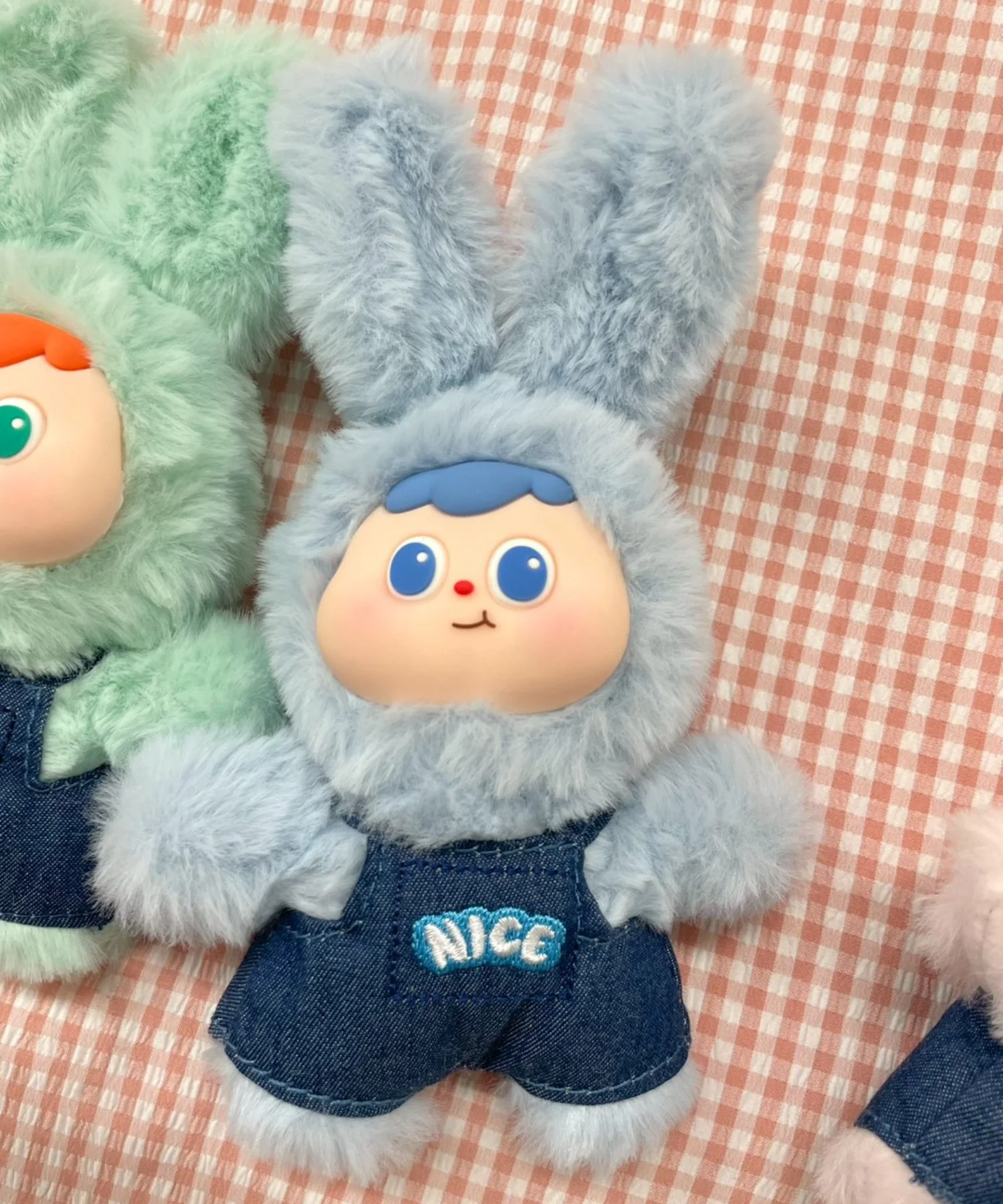 ぷっくりサロペうさちゃんぬいぐるみキーホルダー - Image 2