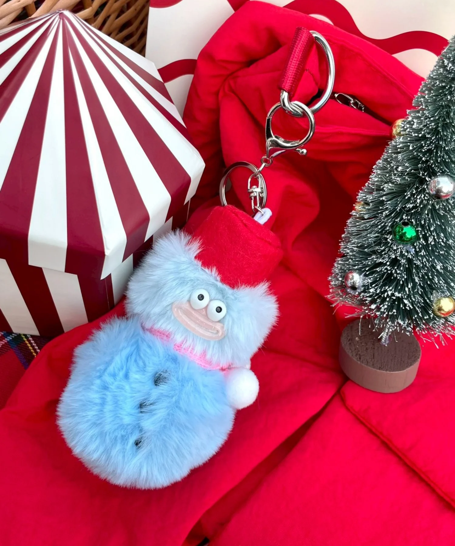 BIG雪だるまモンスターぬいぐるみキーホルダー - Image 2