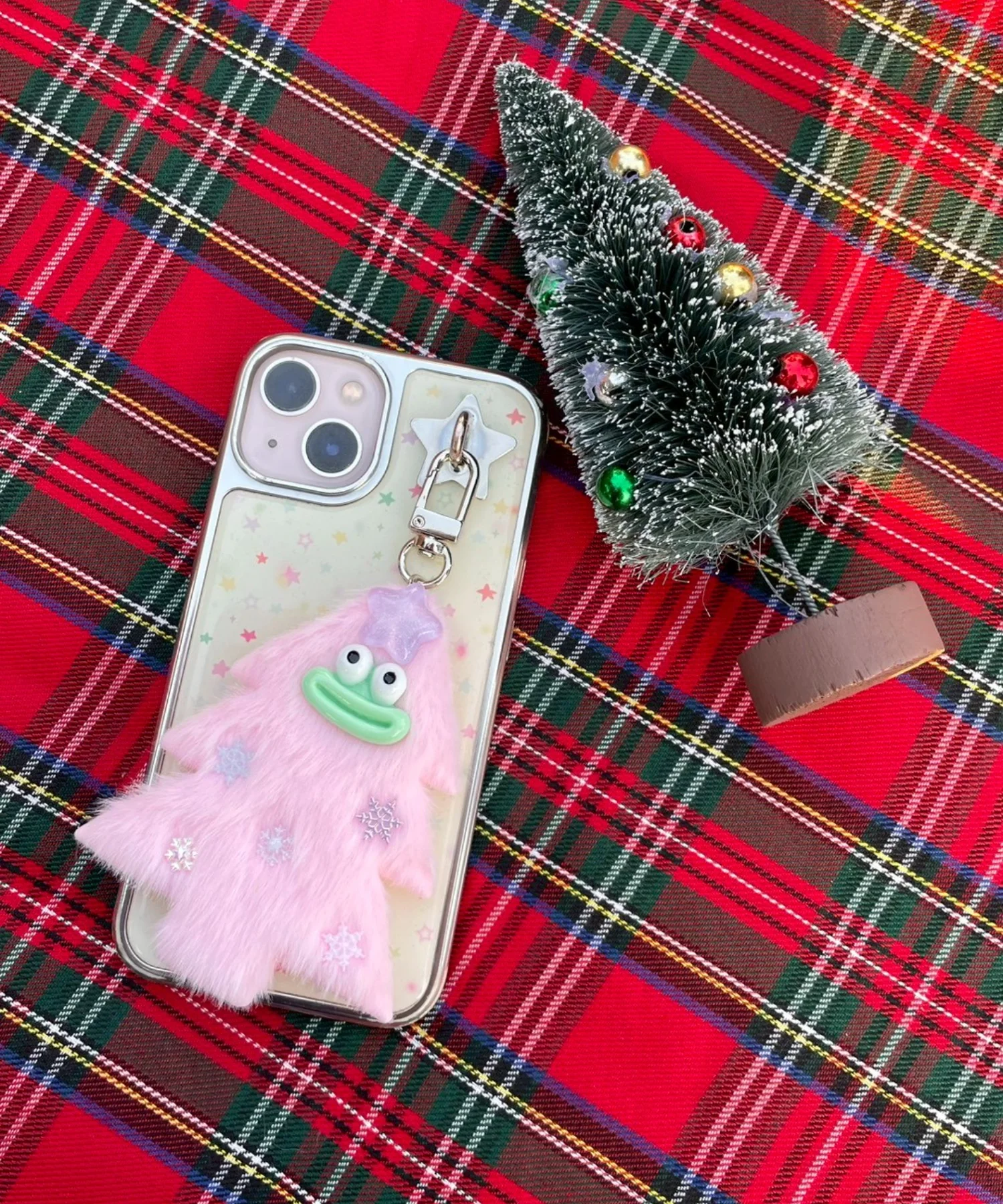 メリースノーツリーモンスターぬいぐるみキーホルダー - Image 4
