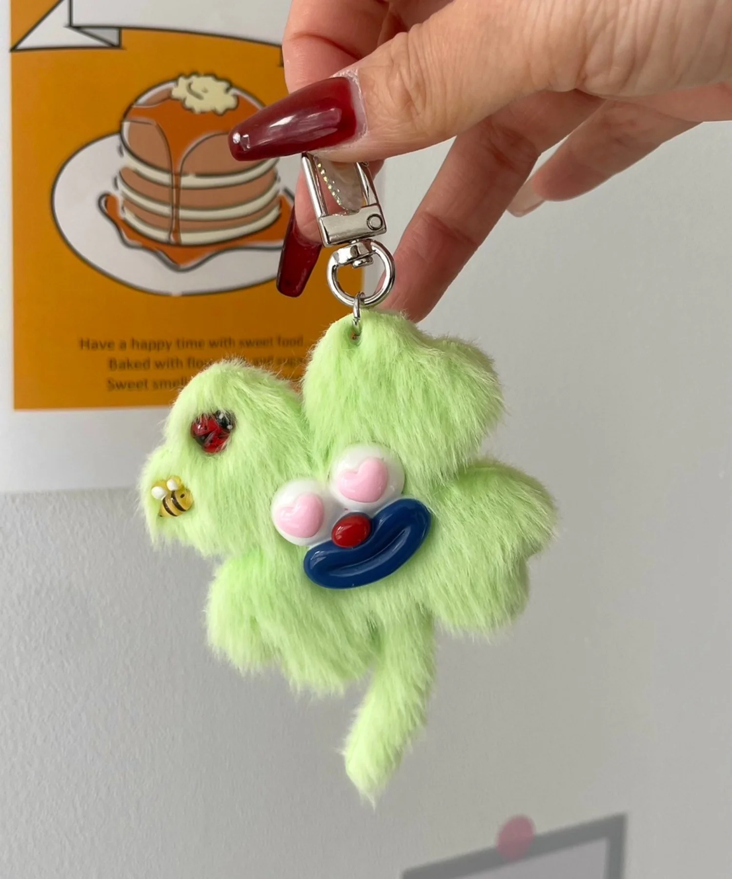 ハッピークローバーモンスターぬいぐるみキーホルダー