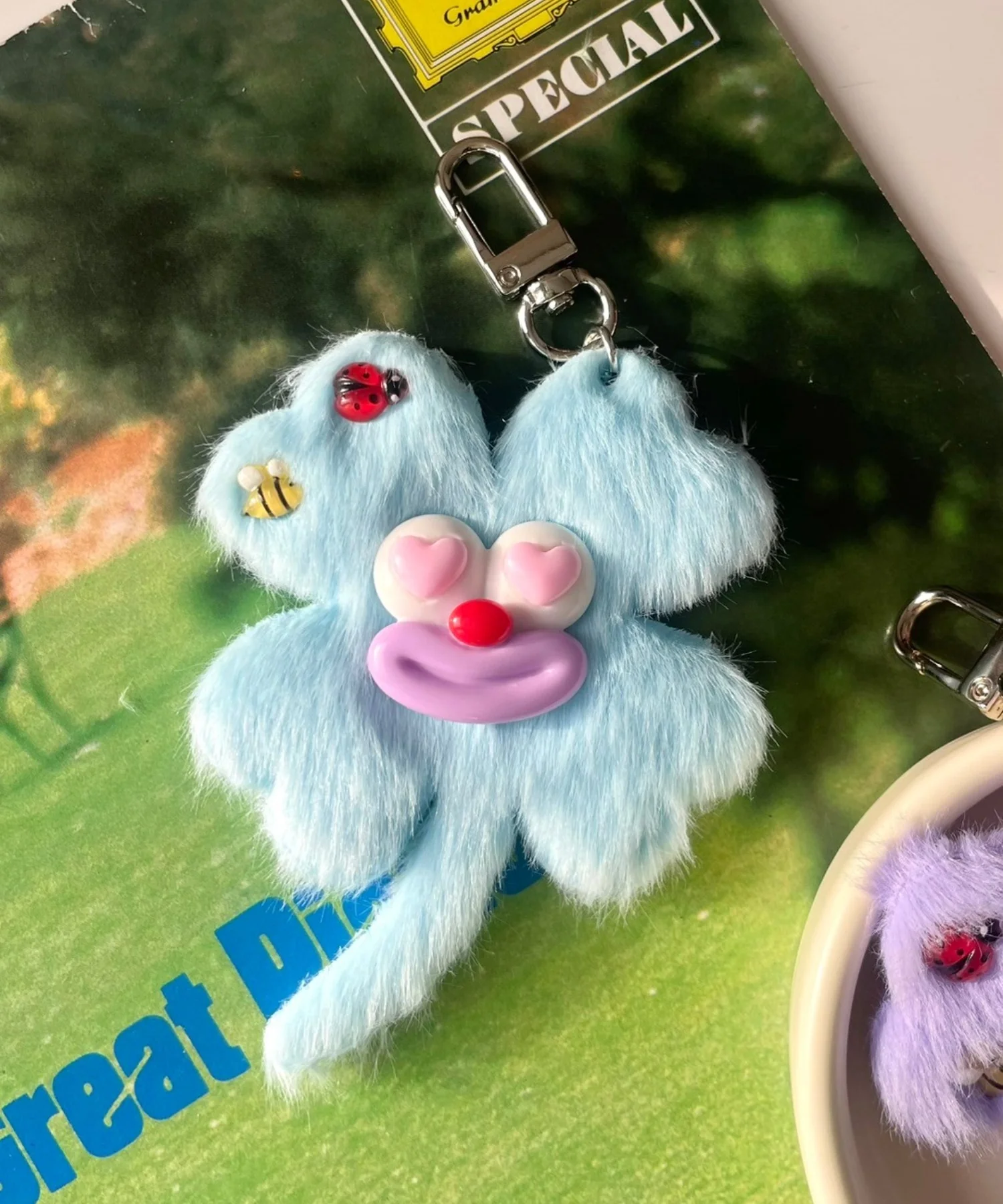 ハッピークローバーモンスターぬいぐるみキーホルダー - Image 7