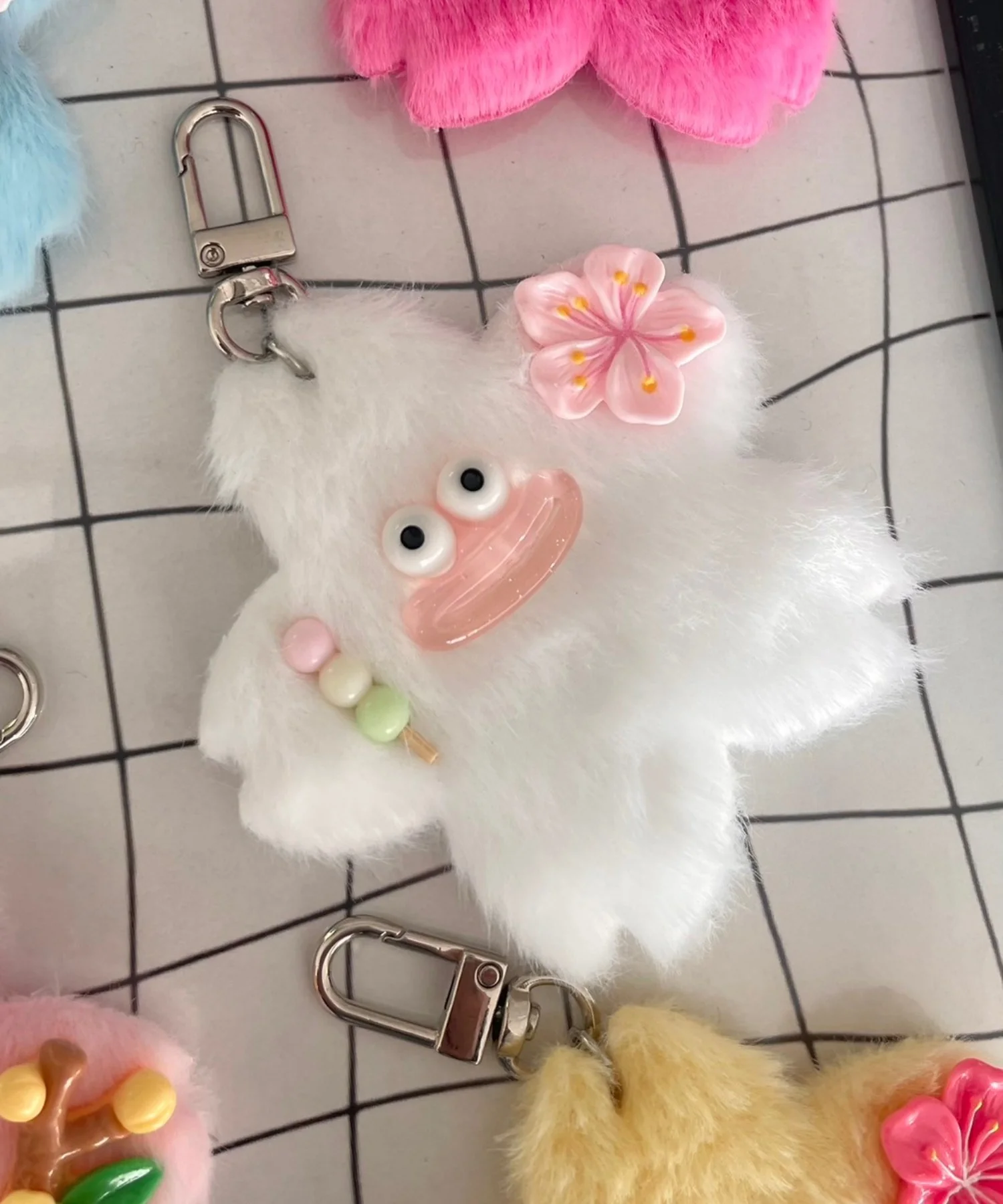 チェリブロモンスターぬいぐるみキーホルダー - Image 14