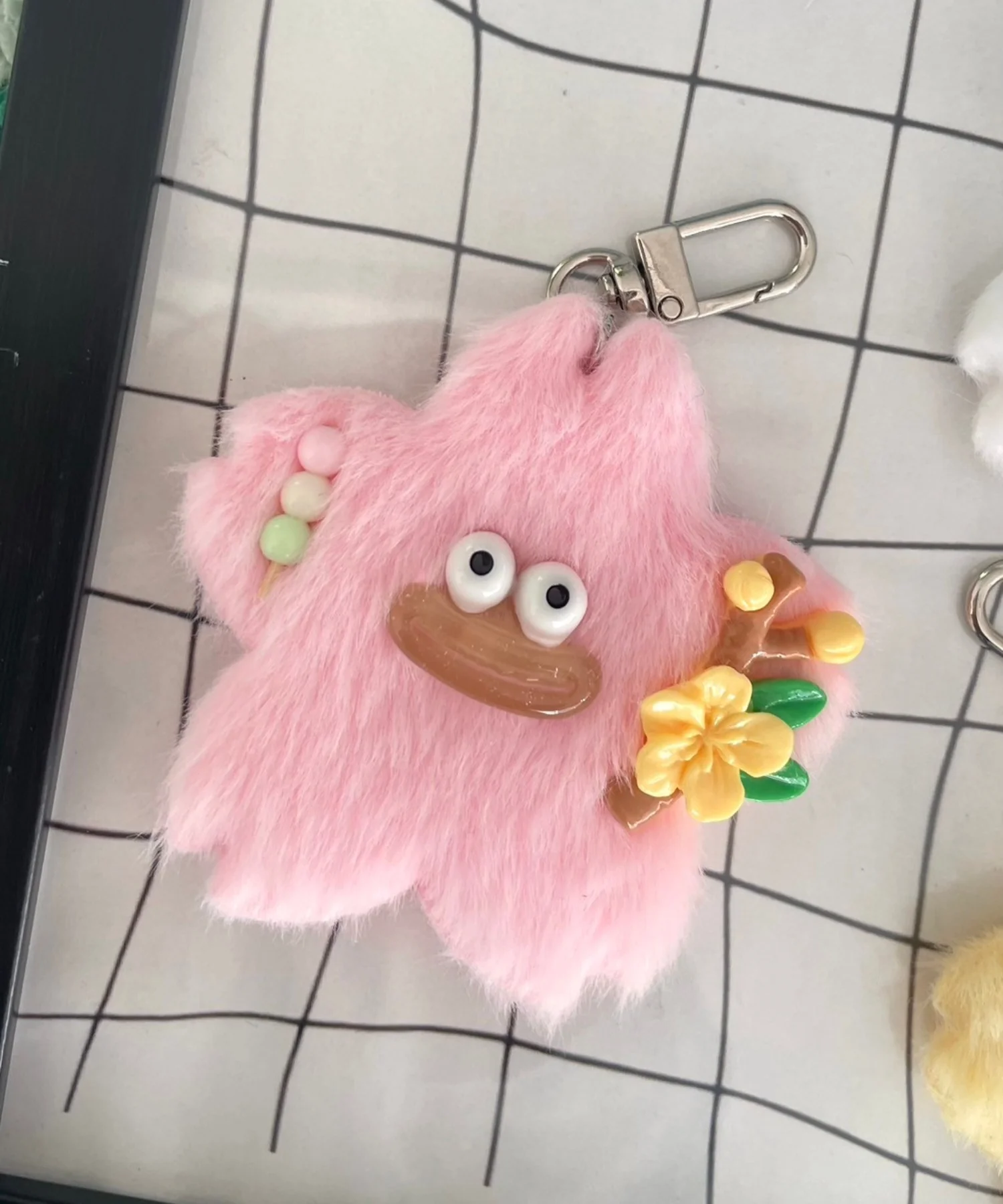 チェリブロモンスターぬいぐるみキーホルダー - Image 3
