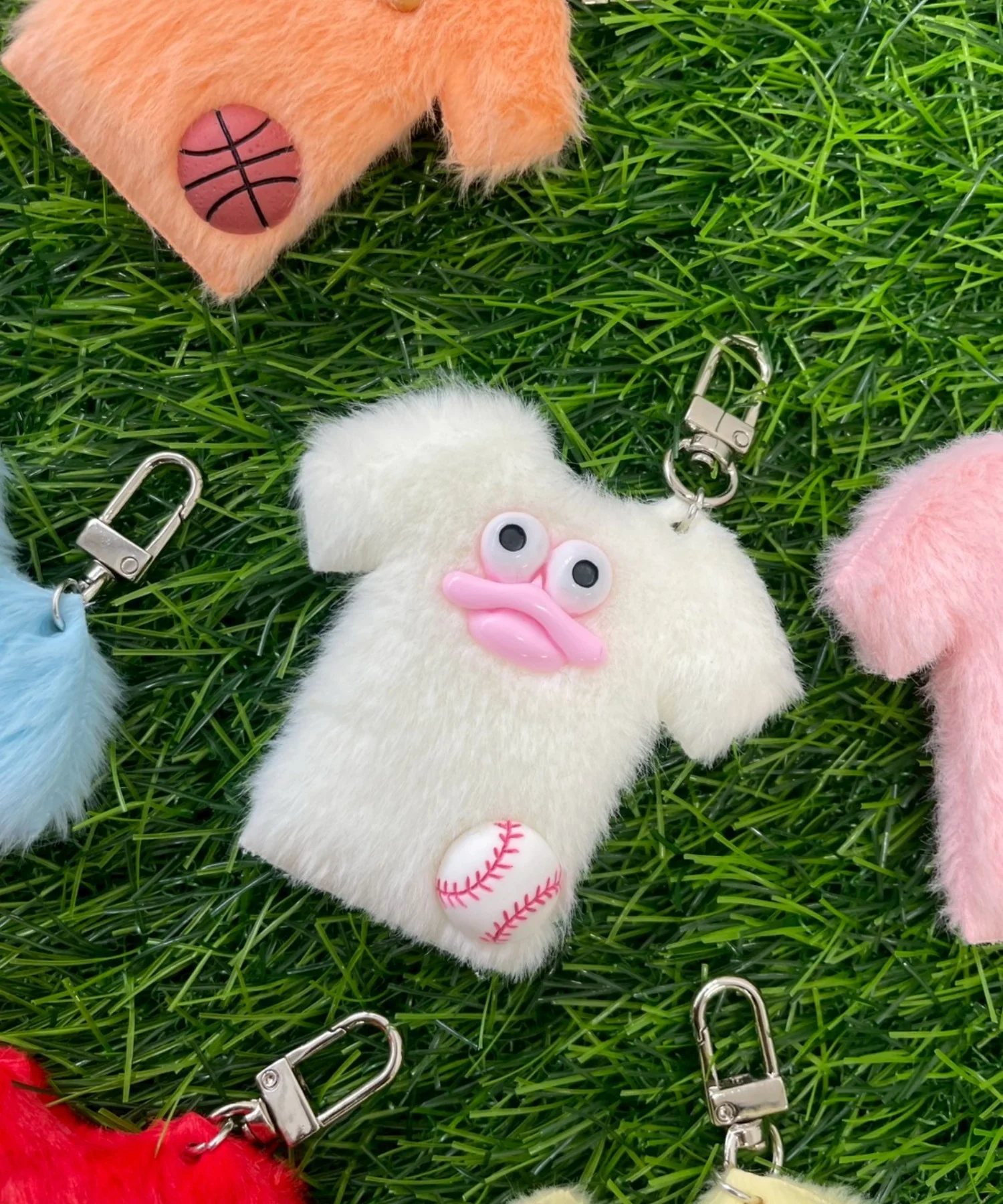 イケイケスポーツユニフォームモンスターぬいぐるみキーホルダー - Image 8