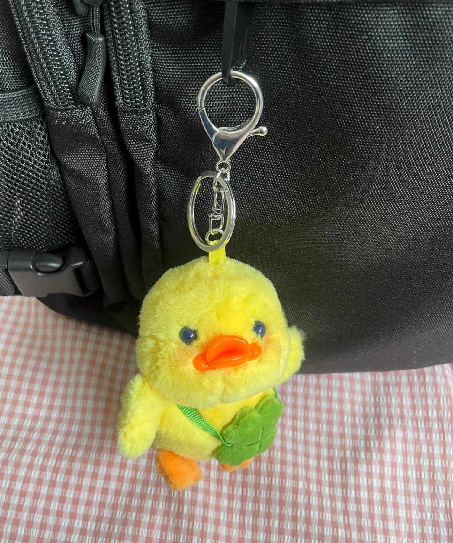 幸せひよこぬいぐるみキーホルダー - Image 2
