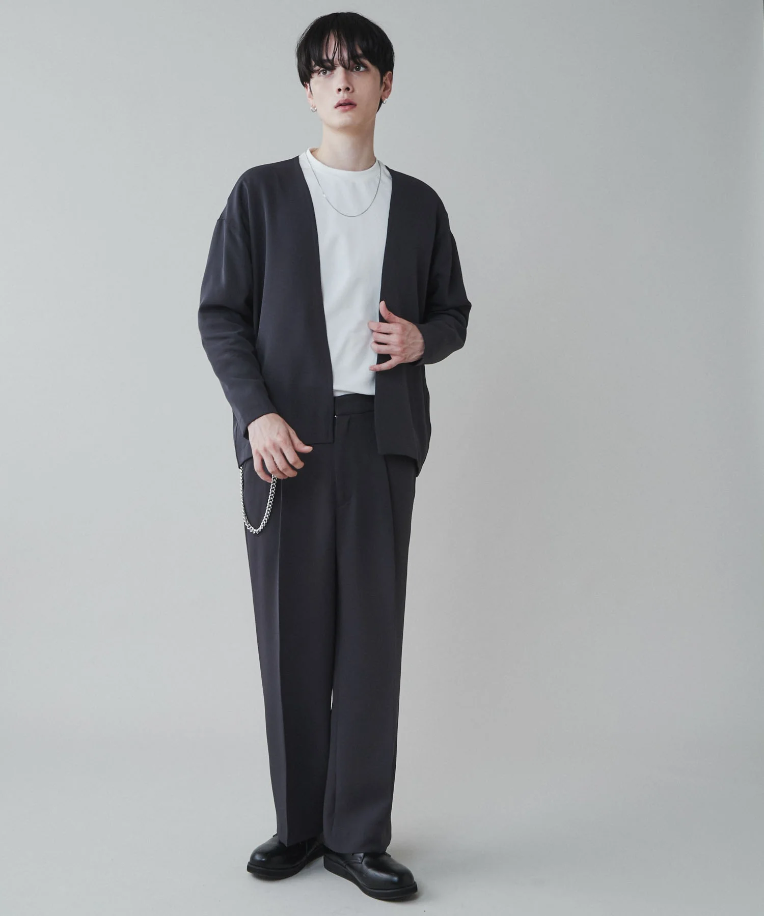 チェーン付きワイドスラックス - Image 4