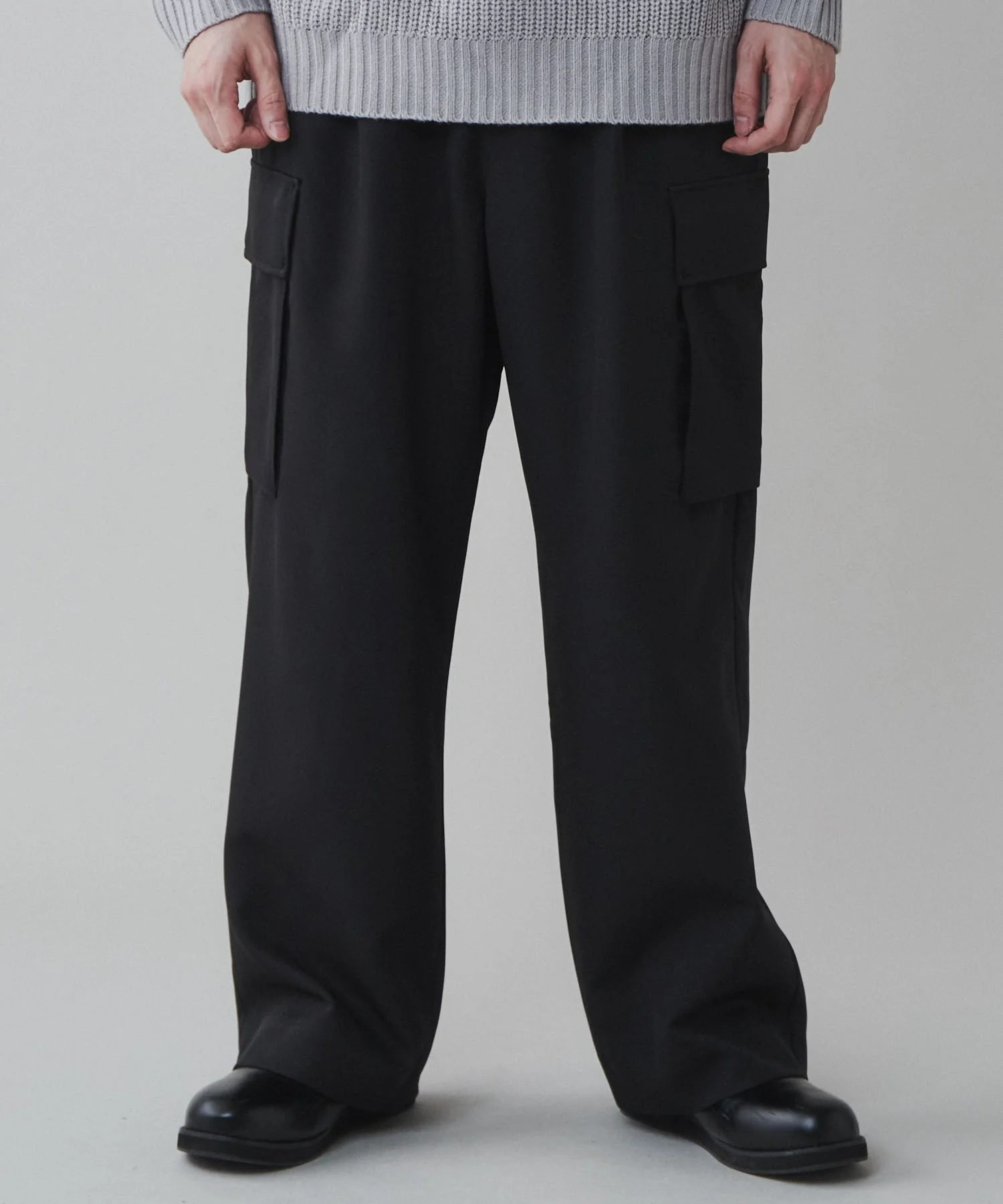 トロミ　ルーズカーゴスラックス - Image 13