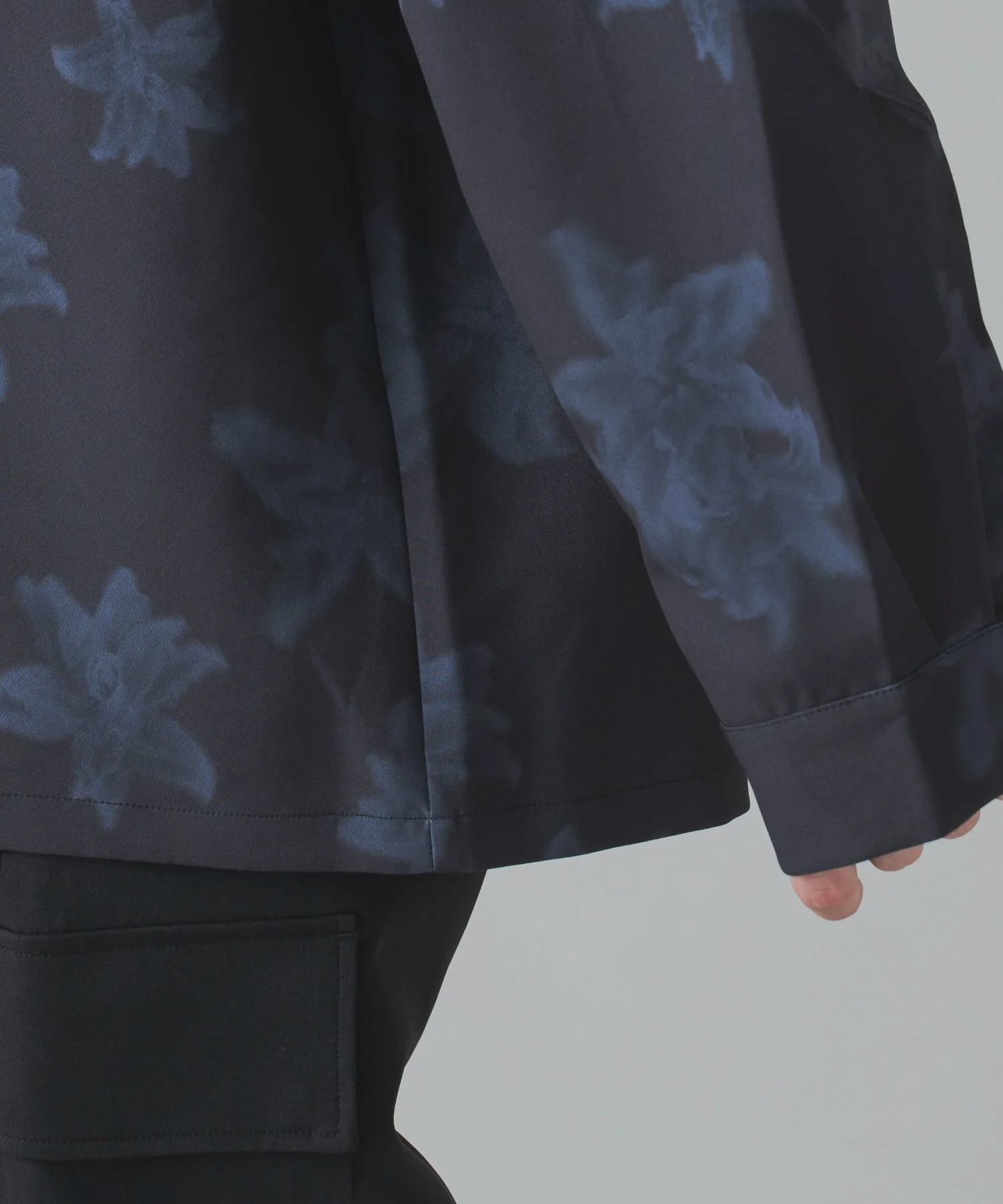 トロミ　総柄BIGシャツ - Image 5