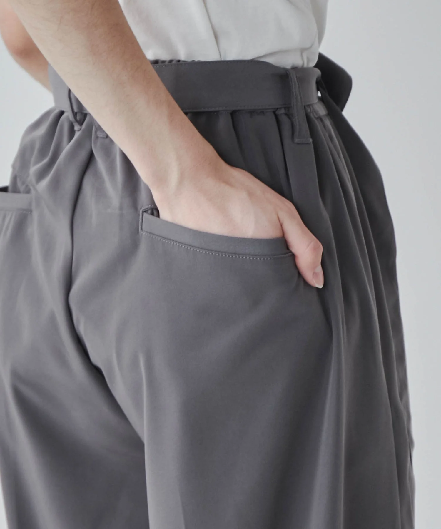 トロミベルト付きワイドスラックス - Image 13