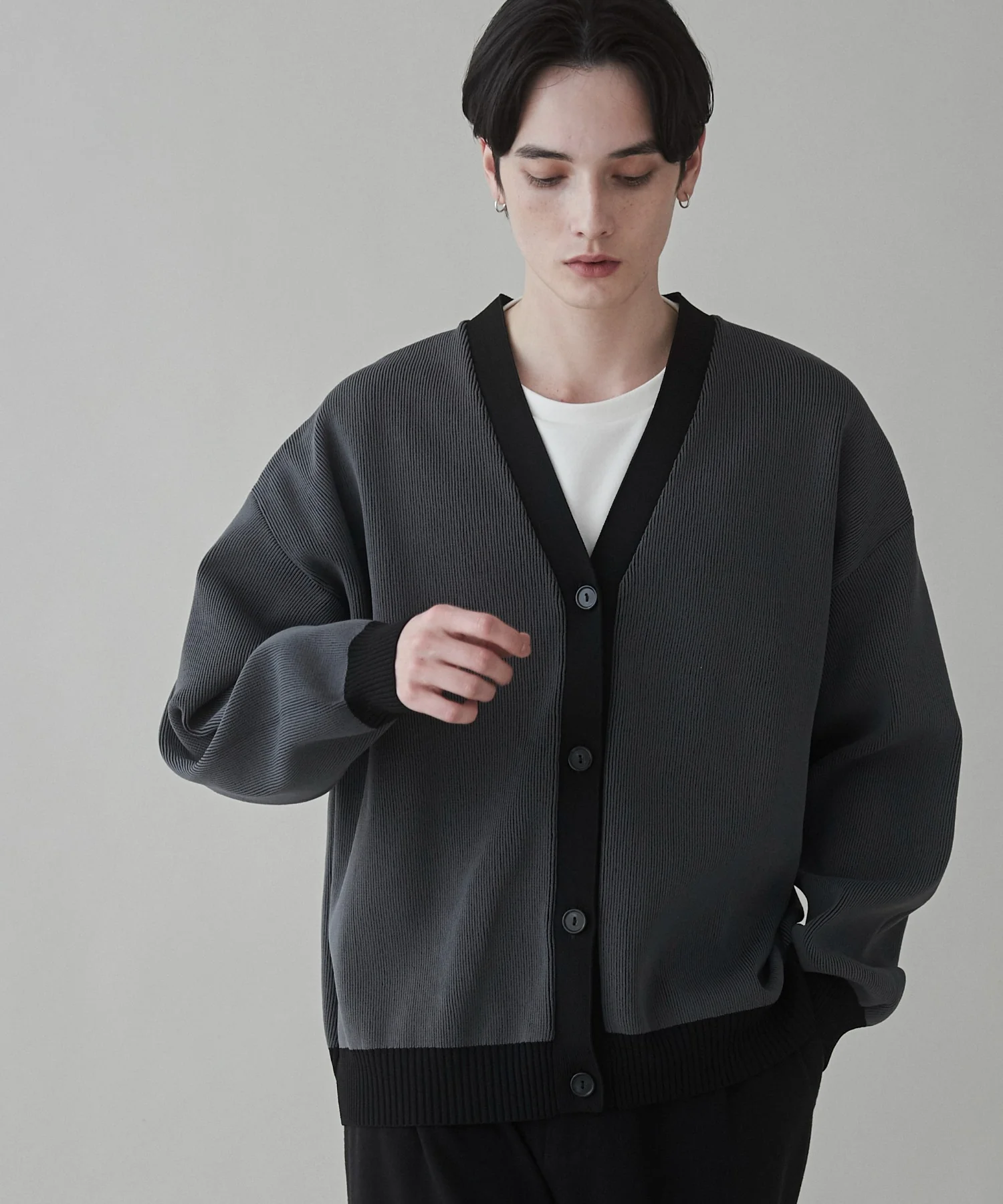 クリアライトリバーシブルカーディガン - Image 11