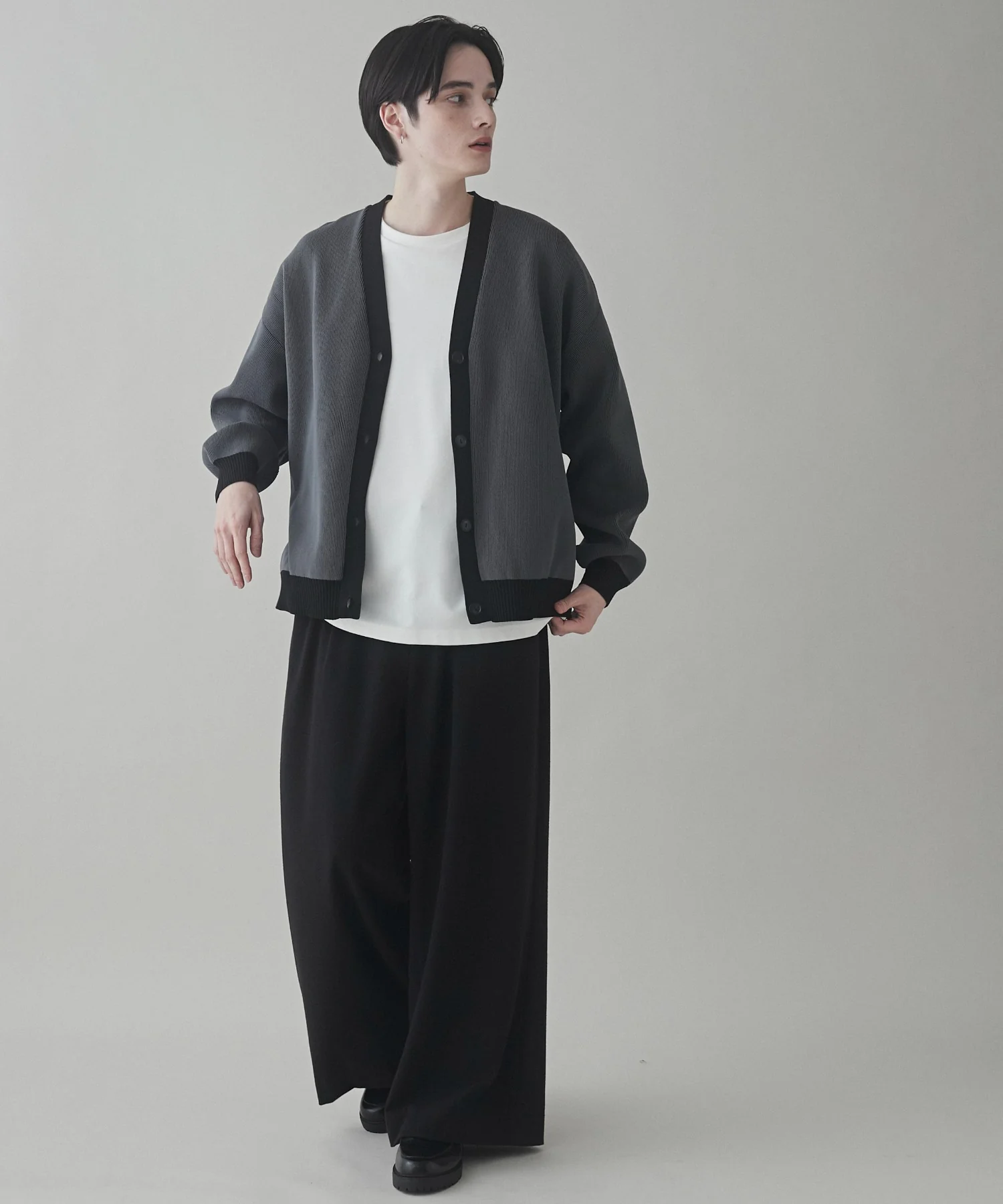 クリアライトリバーシブルカーディガン - Image 13