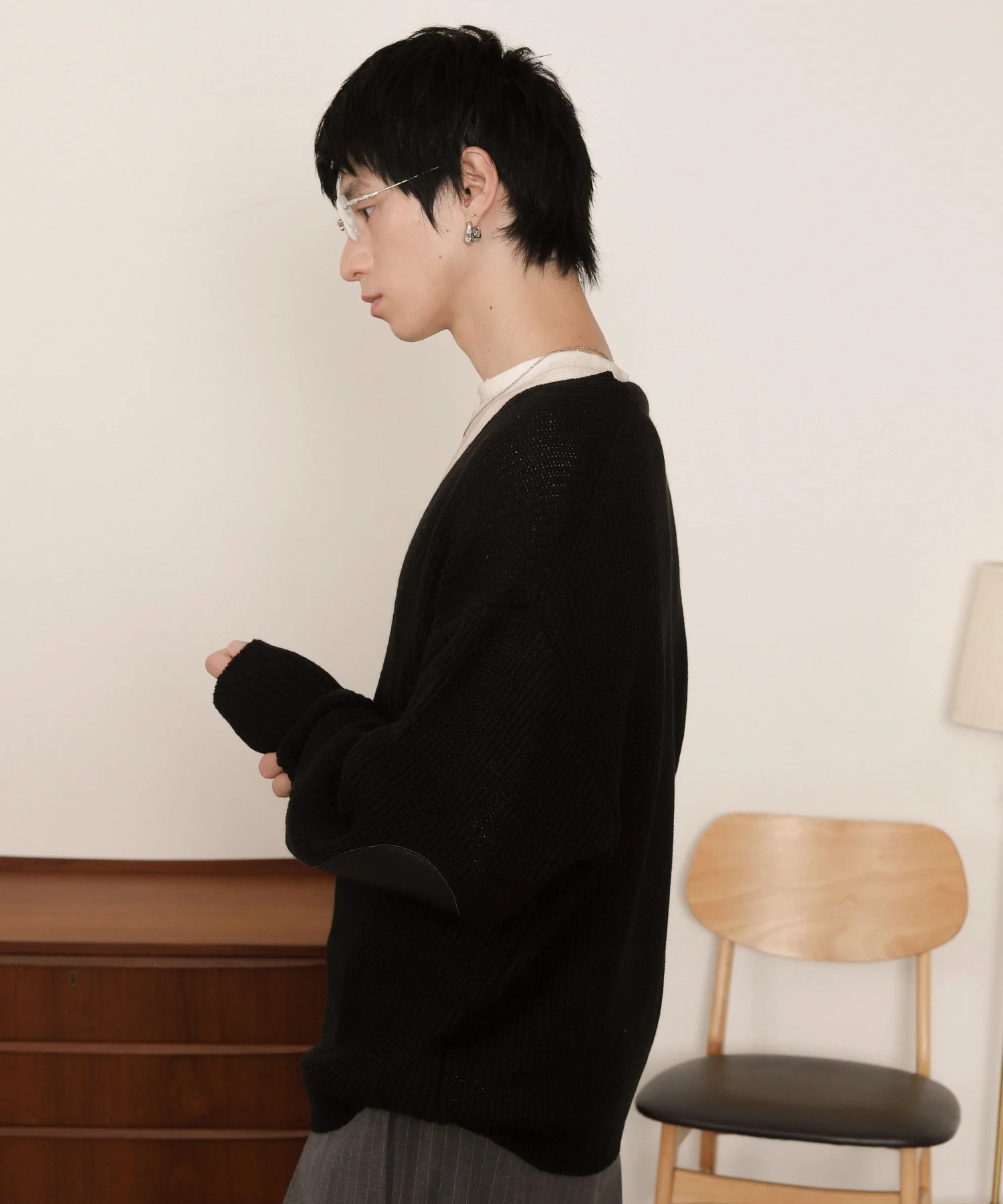 エルボーパッチVネックプルオーバー - Image 19