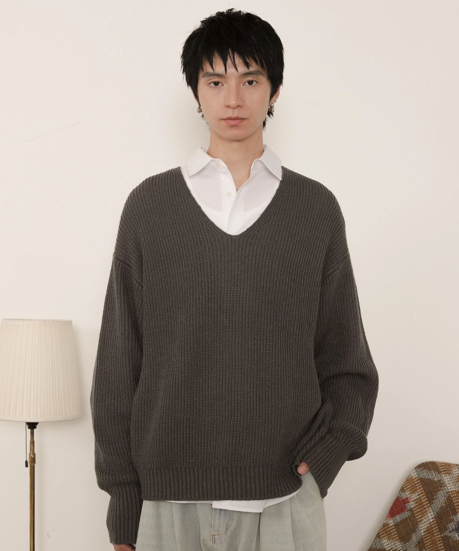 エルボーパッチVネックプルオーバー - Image 2
