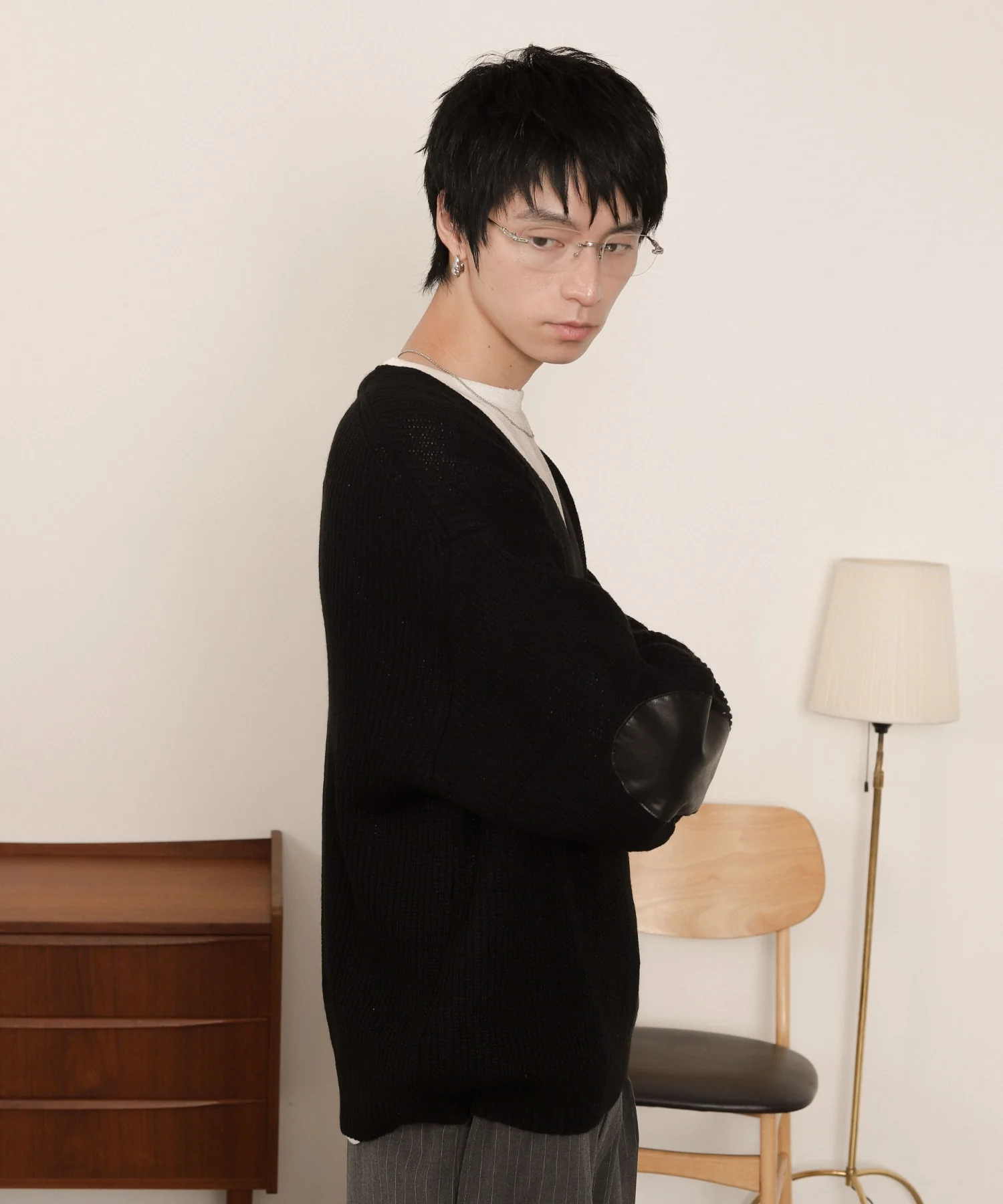 エルボーパッチVネックプルオーバー - Image 21