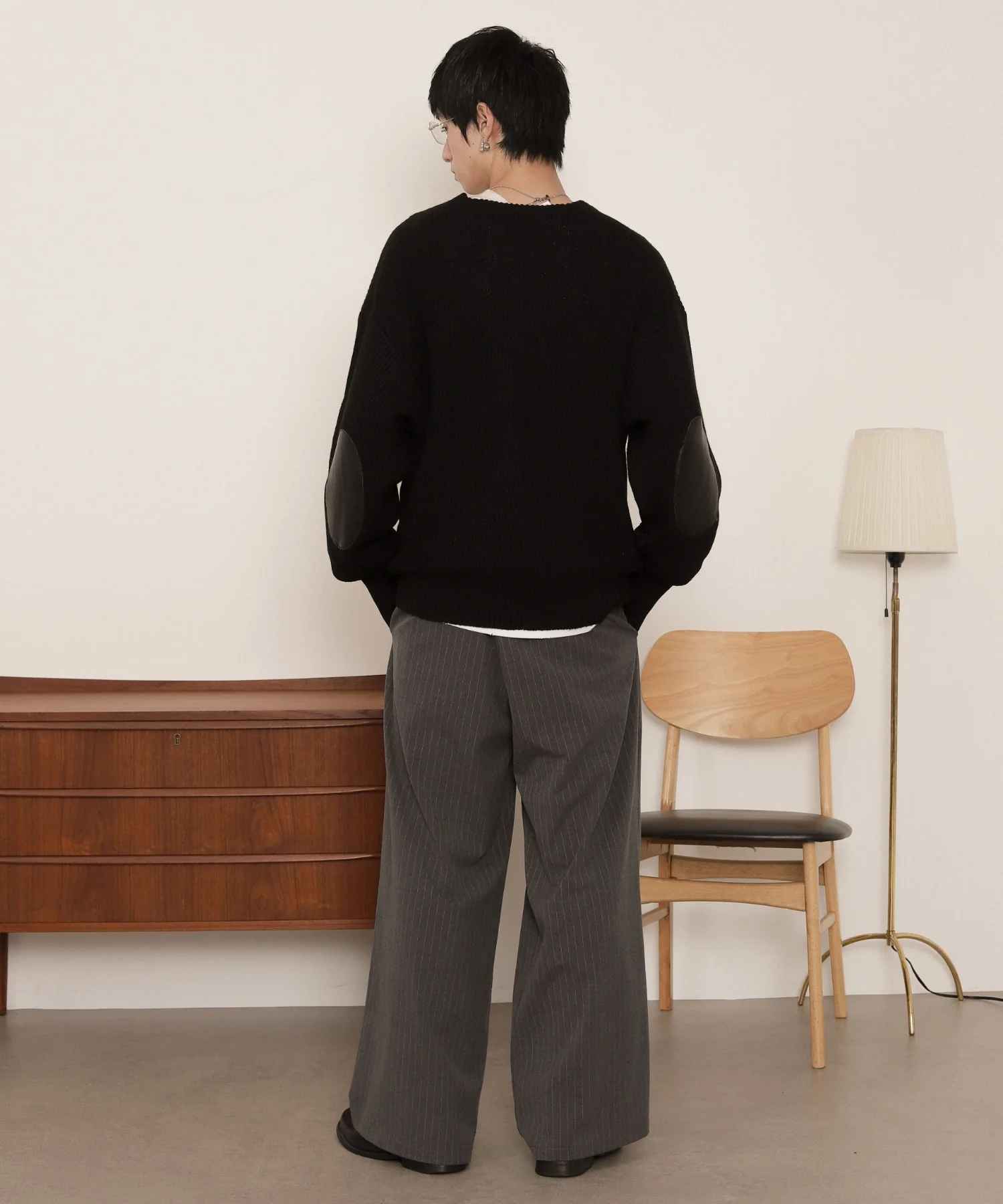 エルボーパッチVネックプルオーバー - Image 26