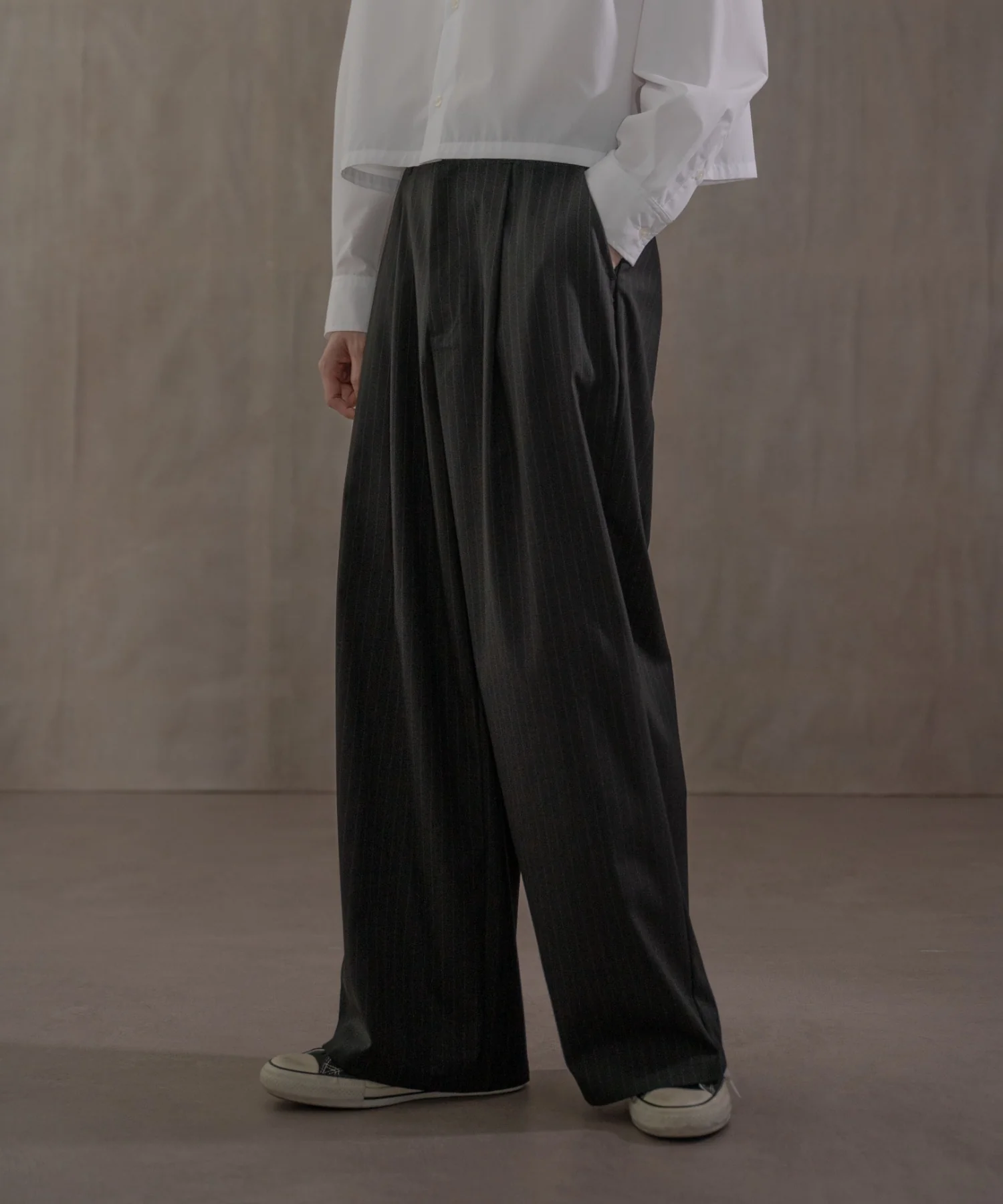 ピンストライプタックワイドスラックス - Image 16