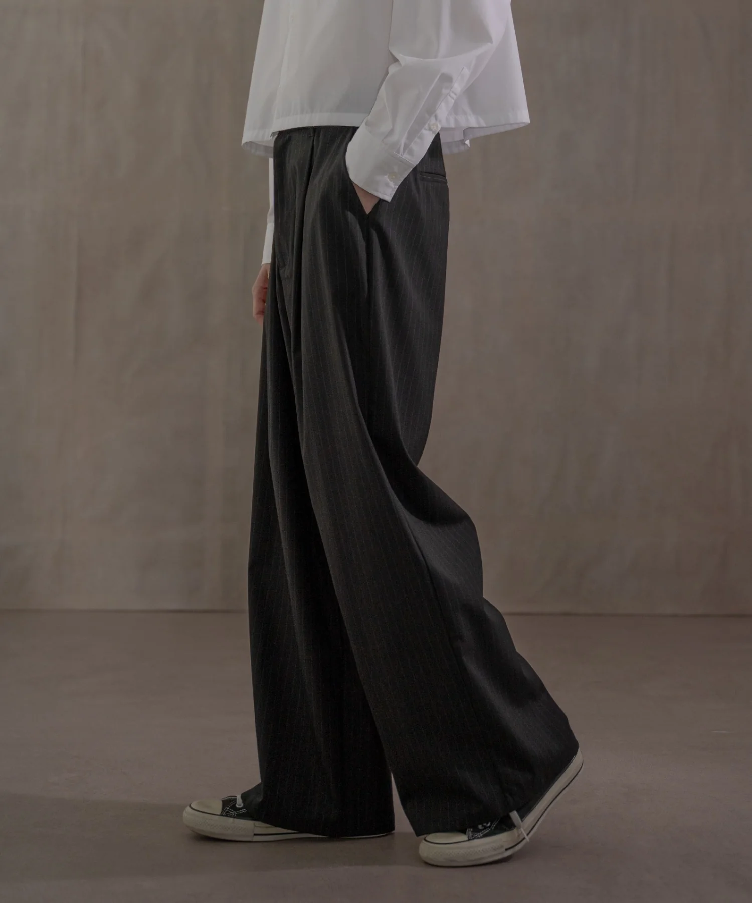 ピンストライプタックワイドスラックス - Image 17