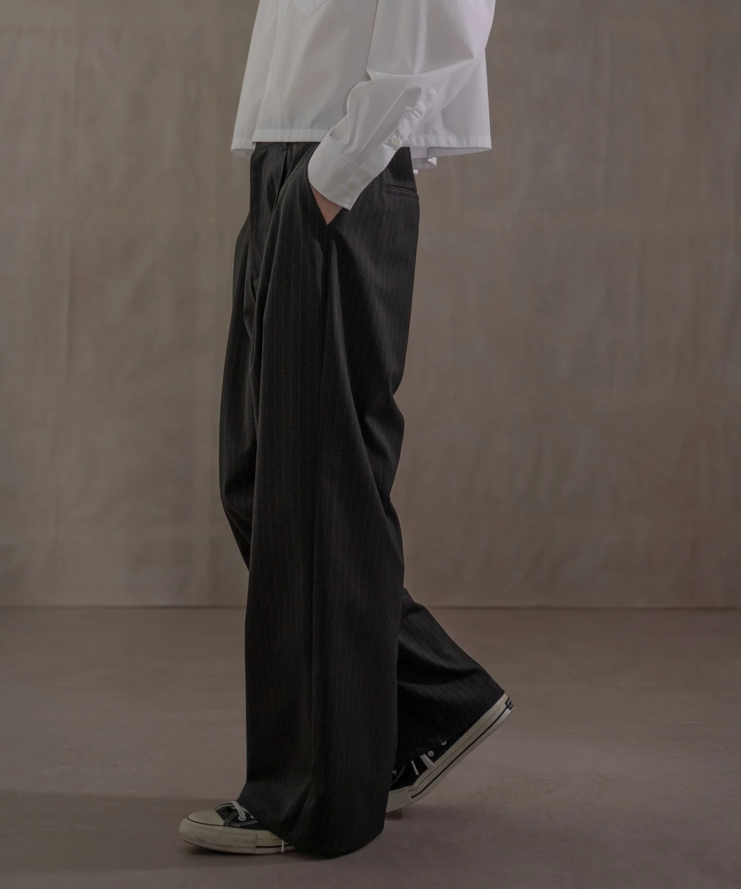 ピンストライプタックワイドスラックス - Image 18