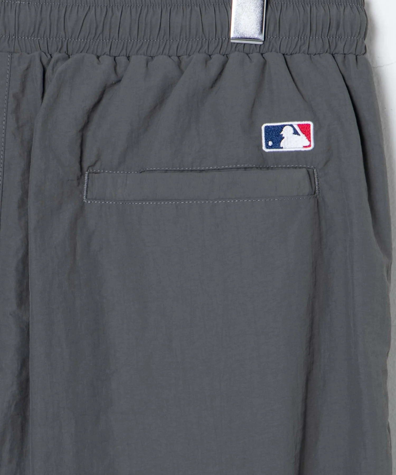 MLB|別注ナイロンイージーパンツ - Image 33