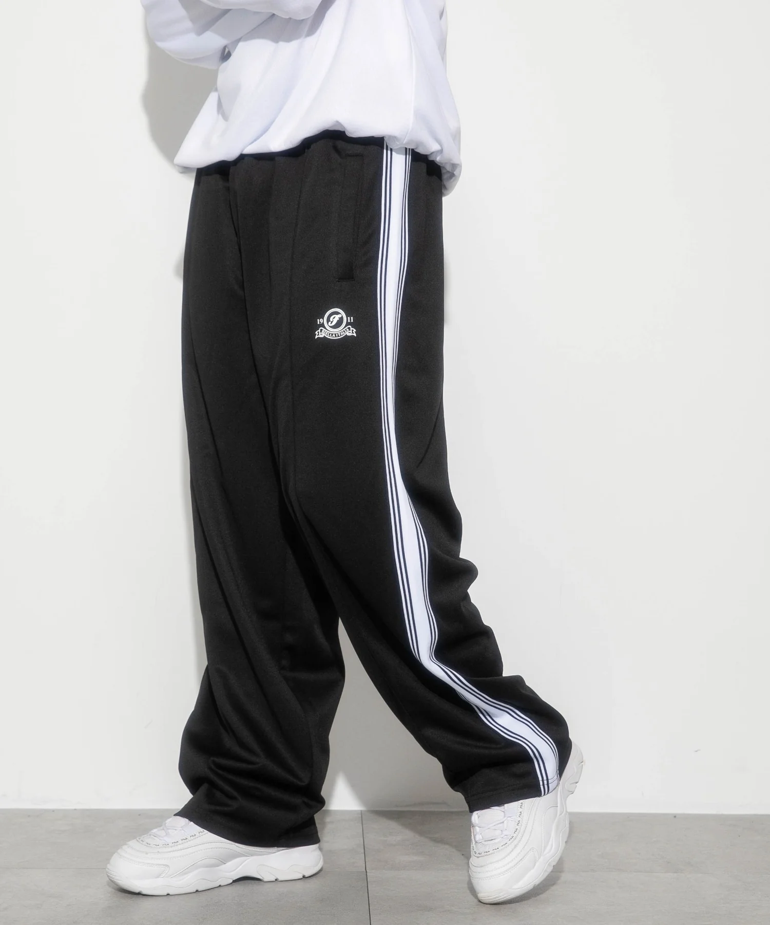 別注FILAライントラックパンツ - Image 11