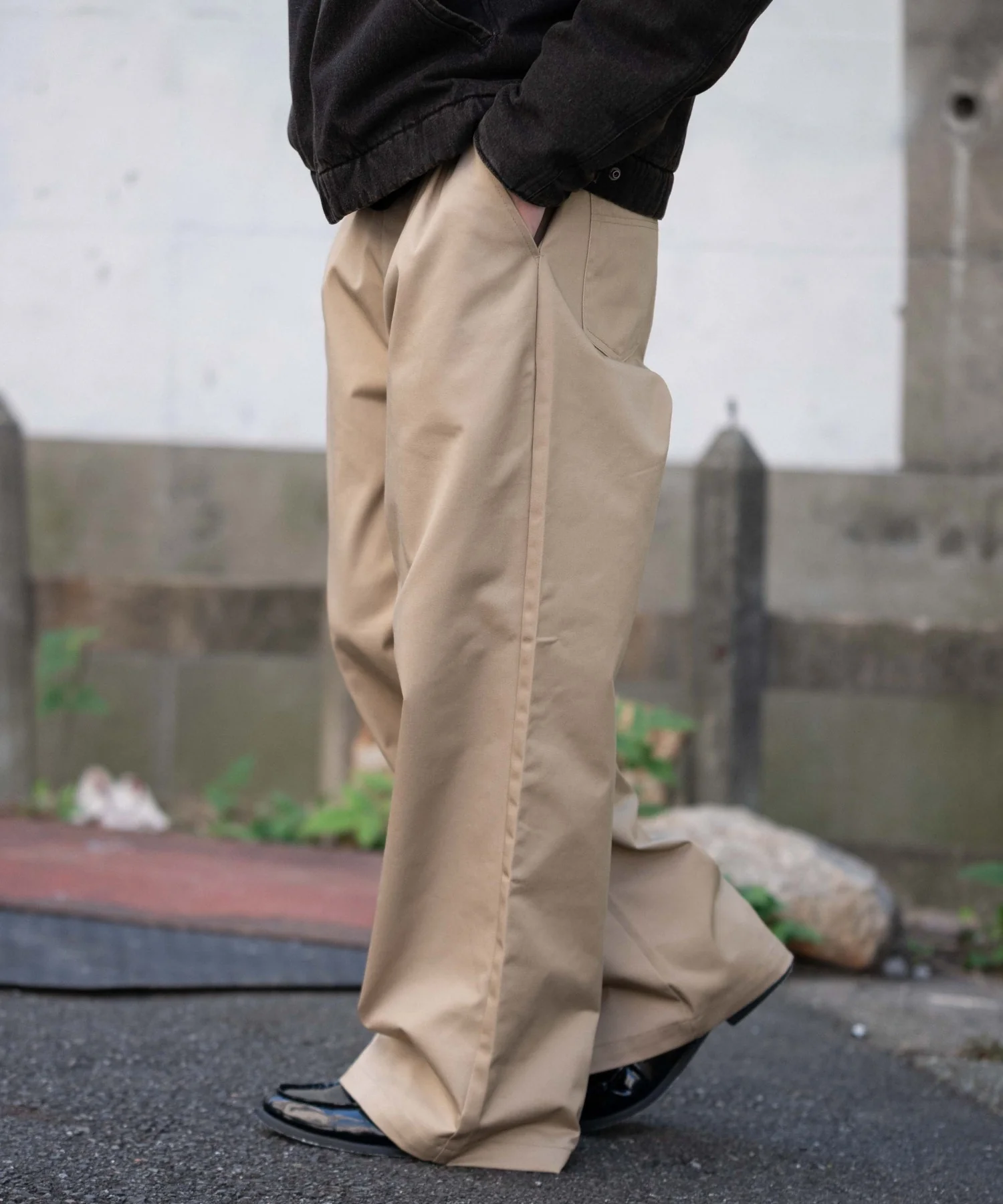 別注RED　KAPタックワイドチノパンツ - Image 12