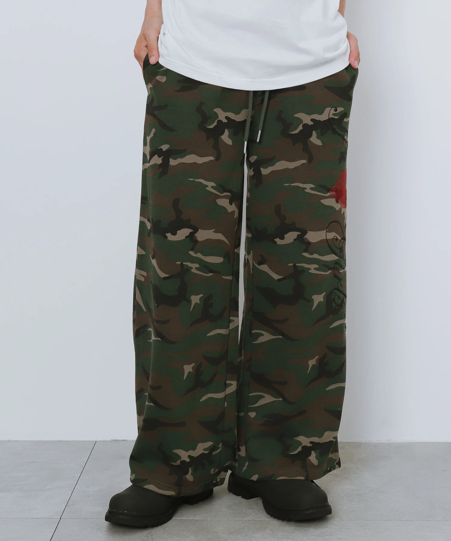 Girls²コラボパンツ - Image 17