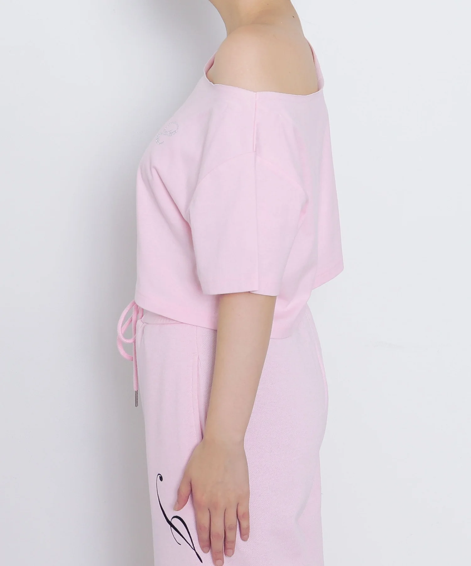 Girls²コラボオフショルT - Image 7