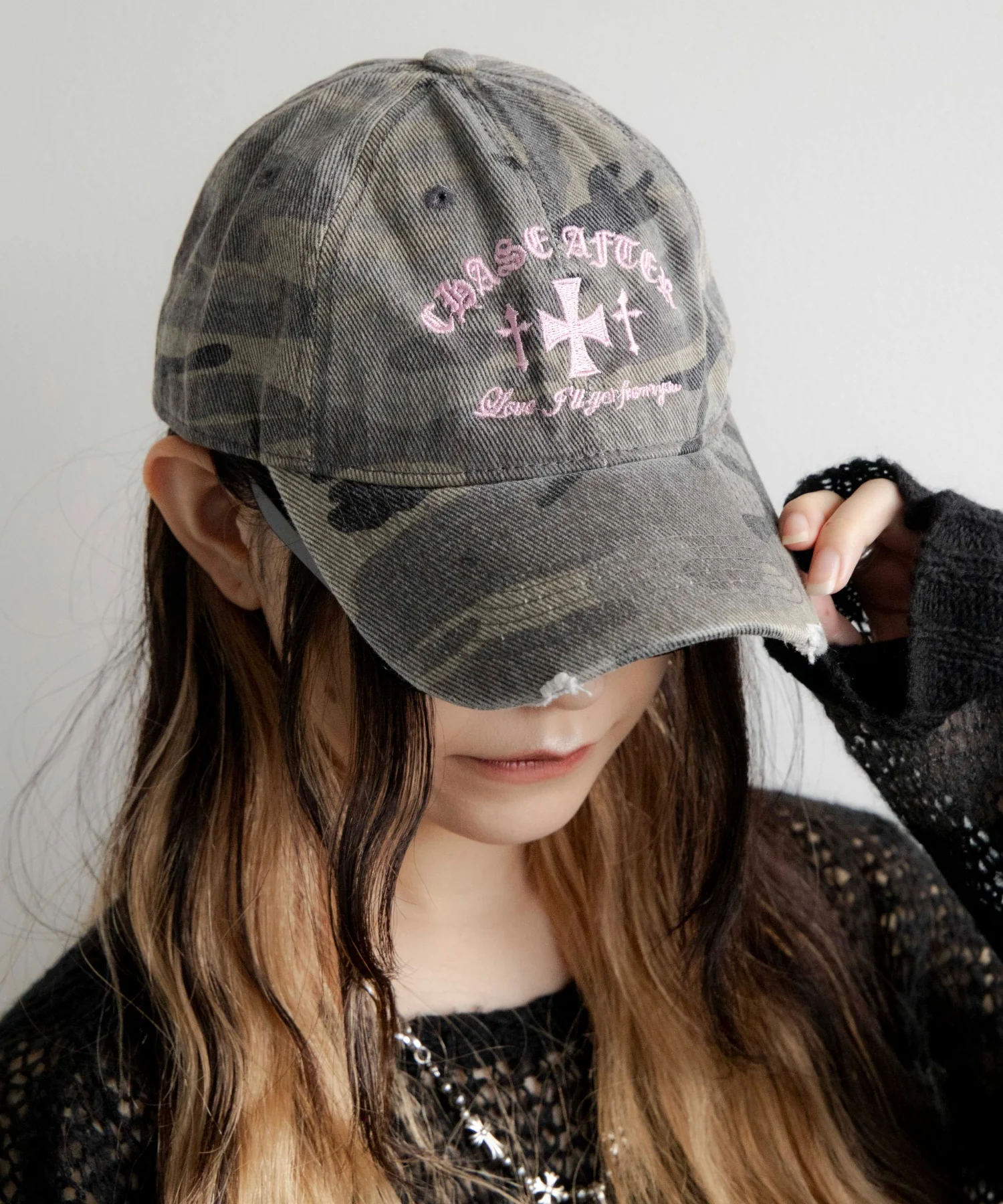 クロス刺繍カモフラキャップ - Image 6
