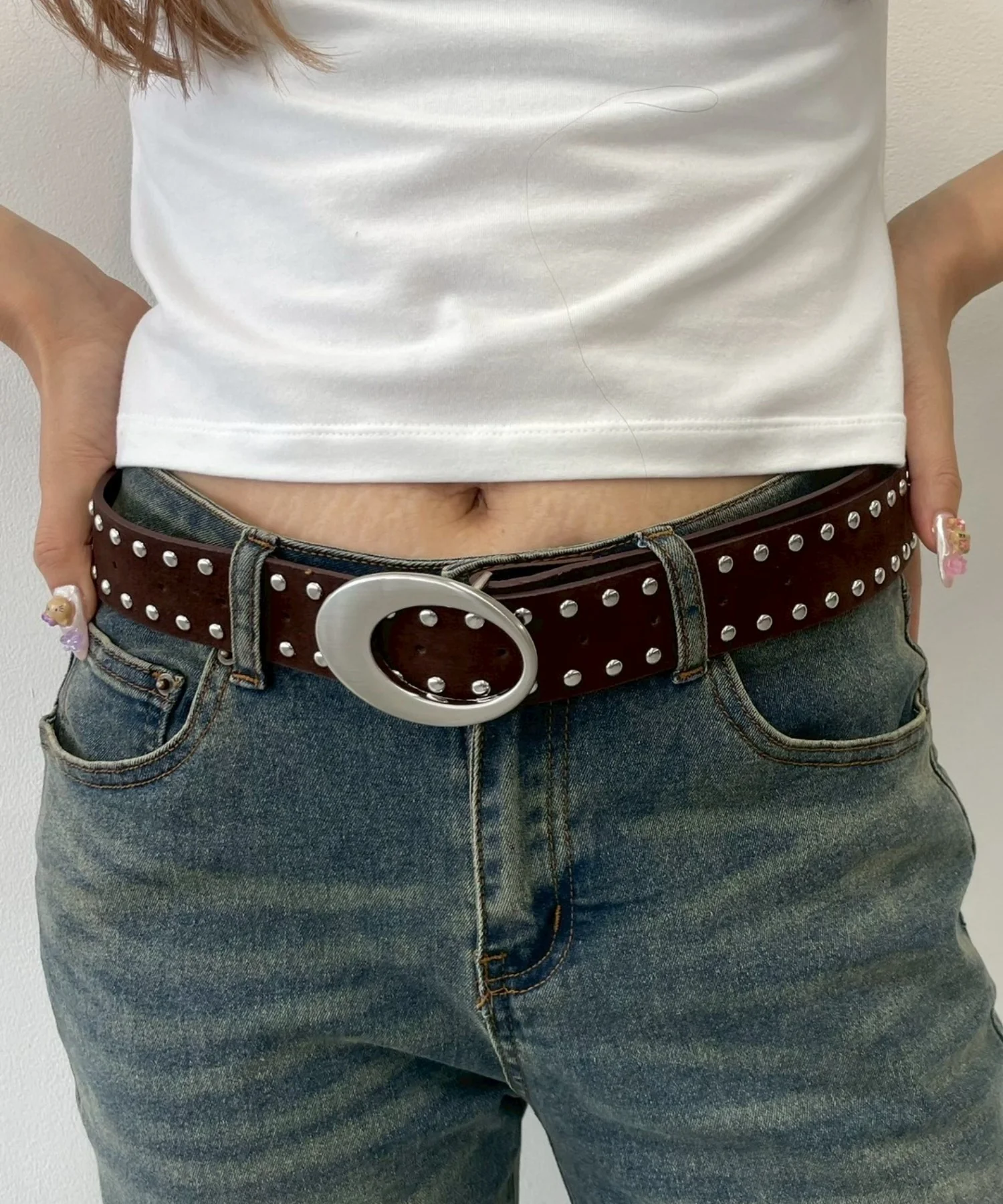 Lオーバルバックルスタッズベルト - Image 3