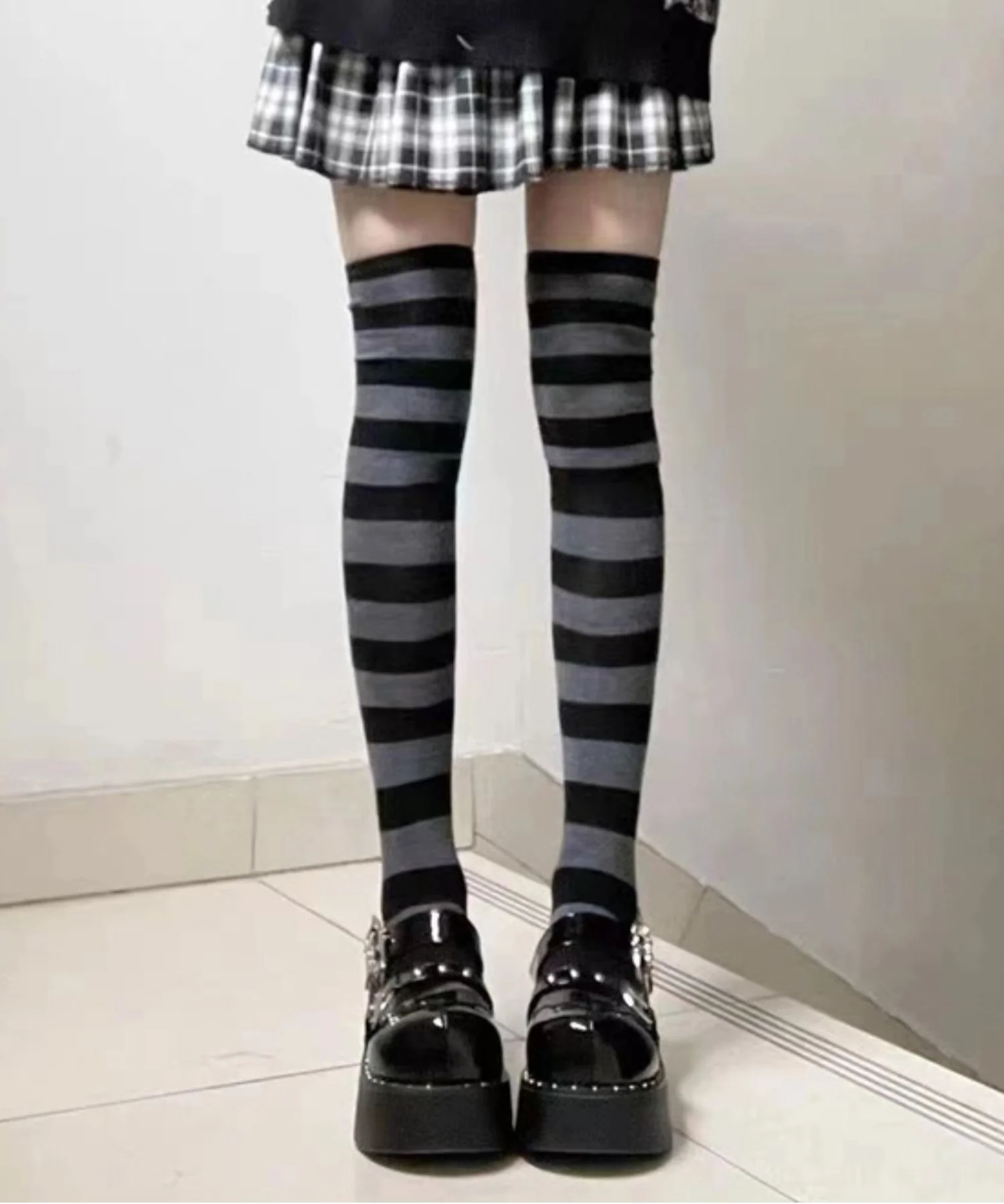ボーダーニーハイソックス(23-25cm) - Image 2